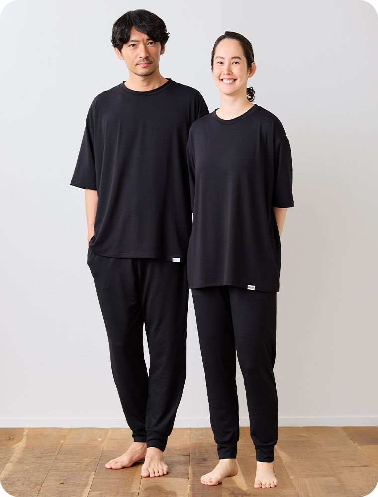 ブラック