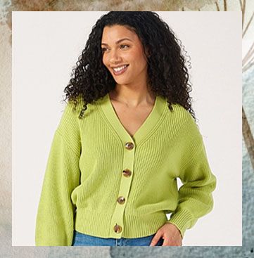 Spread the cost of fashion in spring colours in 4 interest-free instalments