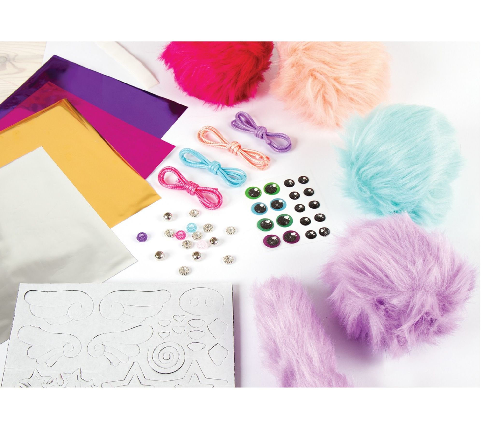 Make It Real: DIY Cuddle Mob - Create 4 Pom PomCharacters