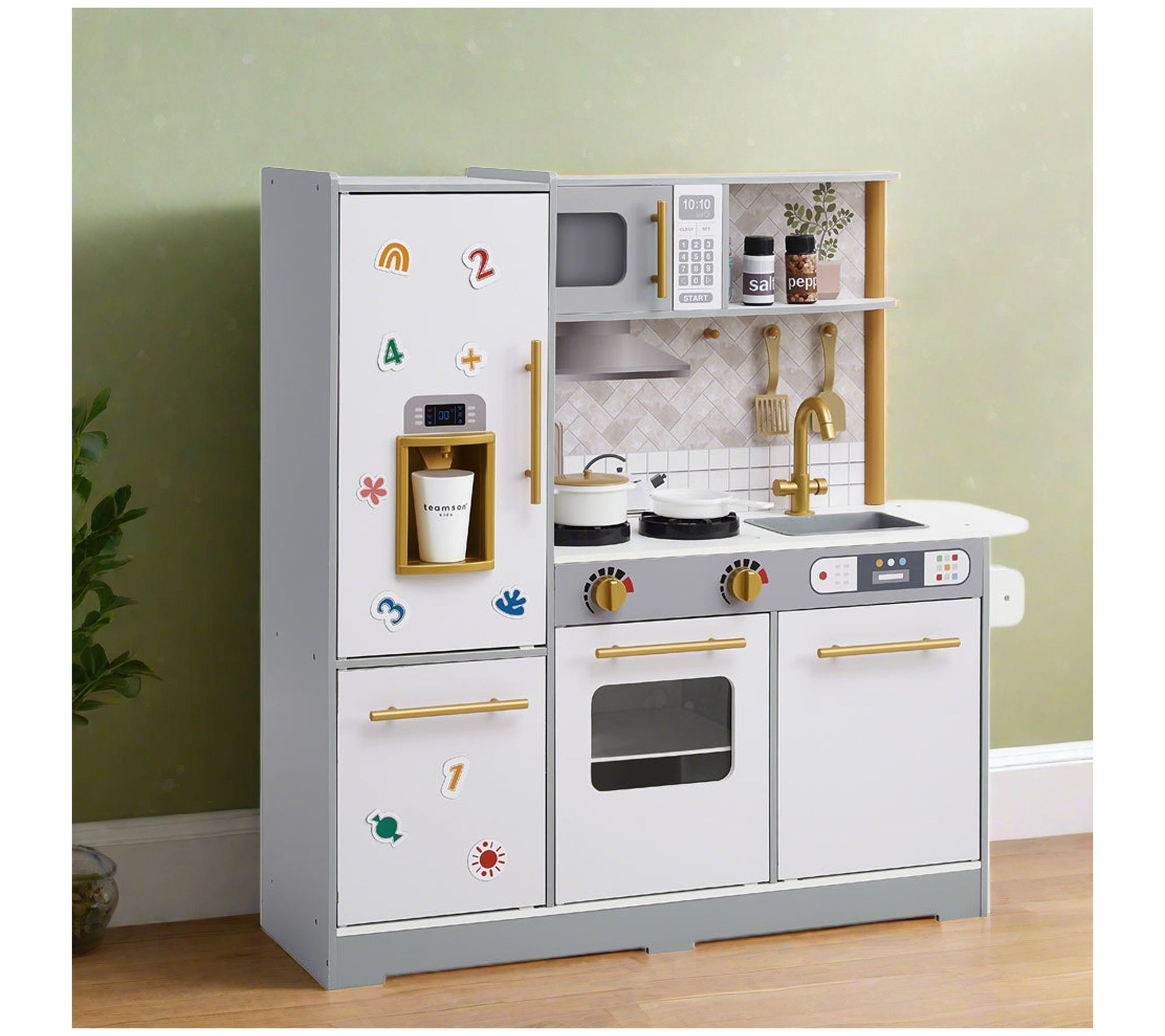 Teamson Kids Little Chef Springfield Play Kitchen