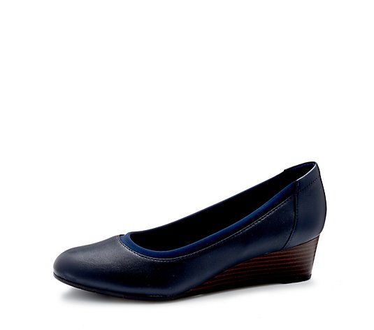 Outlet Clarks Mallory Berry Wedge Court Shoe