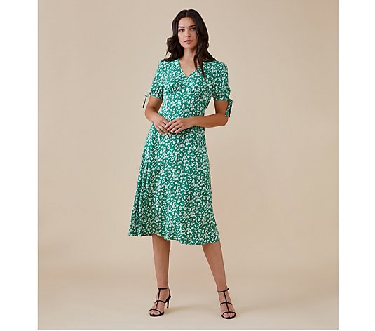 Finery Claire Ditsy Floral Print Short Sleeve Midi Dress