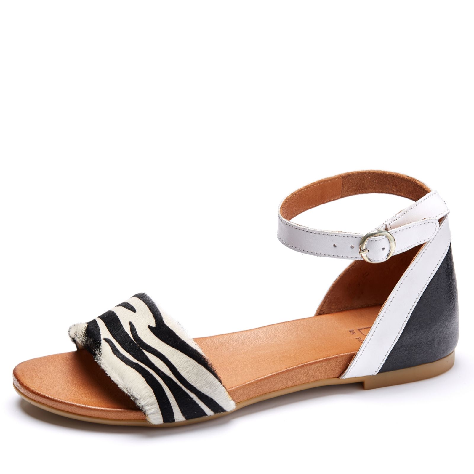 moda in pelle flat sandals