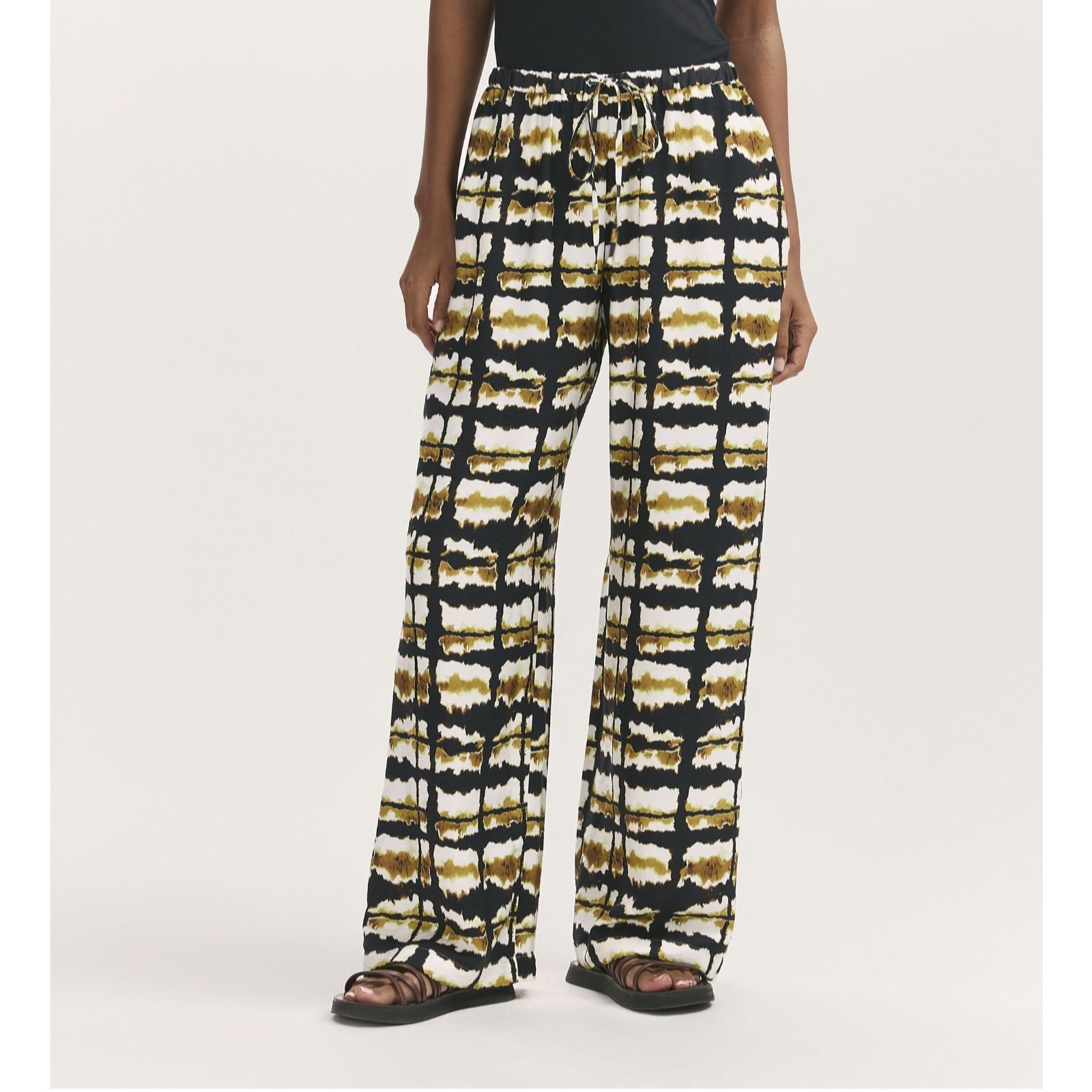Finery London Eden Printed Trousers Short