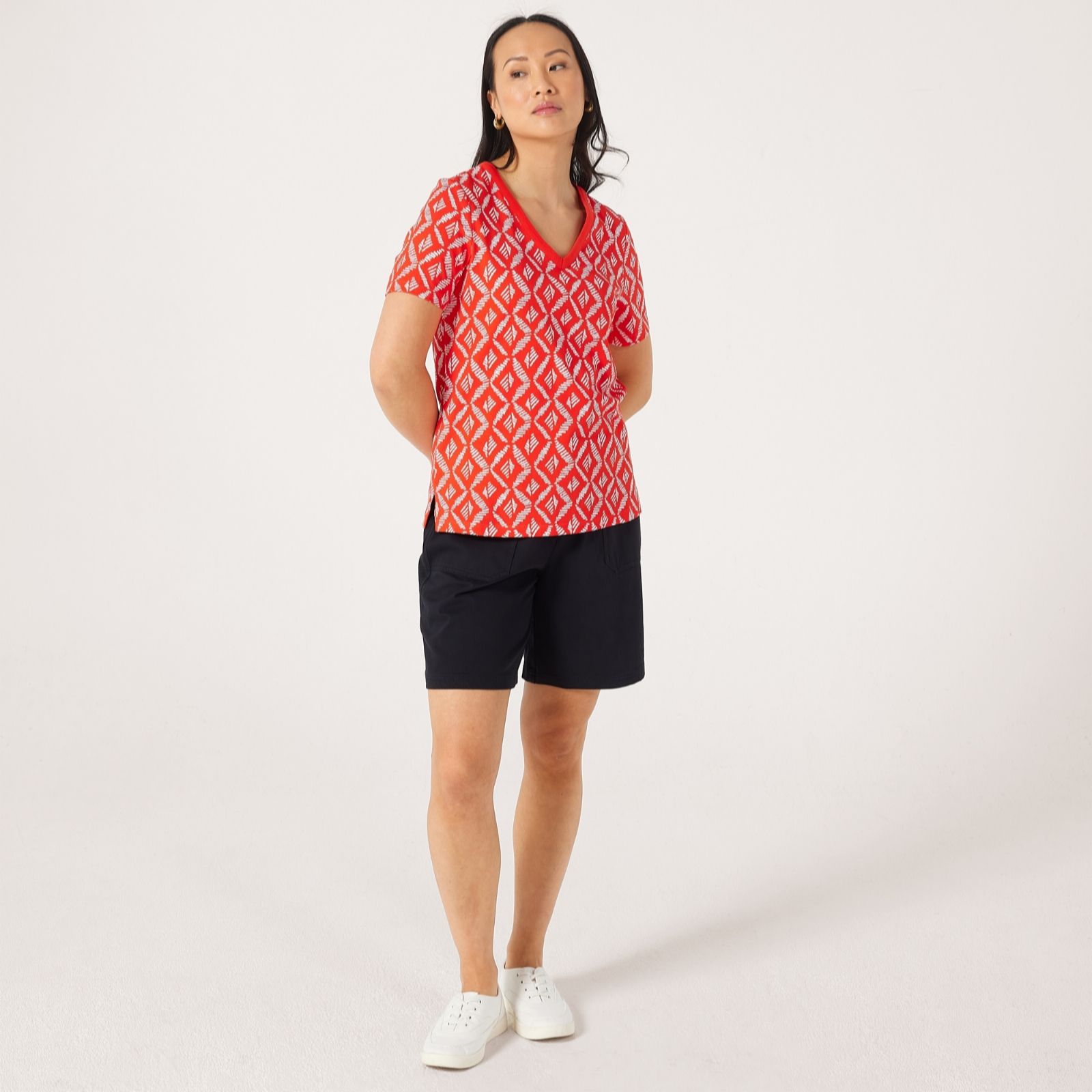 Denim & Co. Essential Short Sleeve Print V-Neck T-Shirt