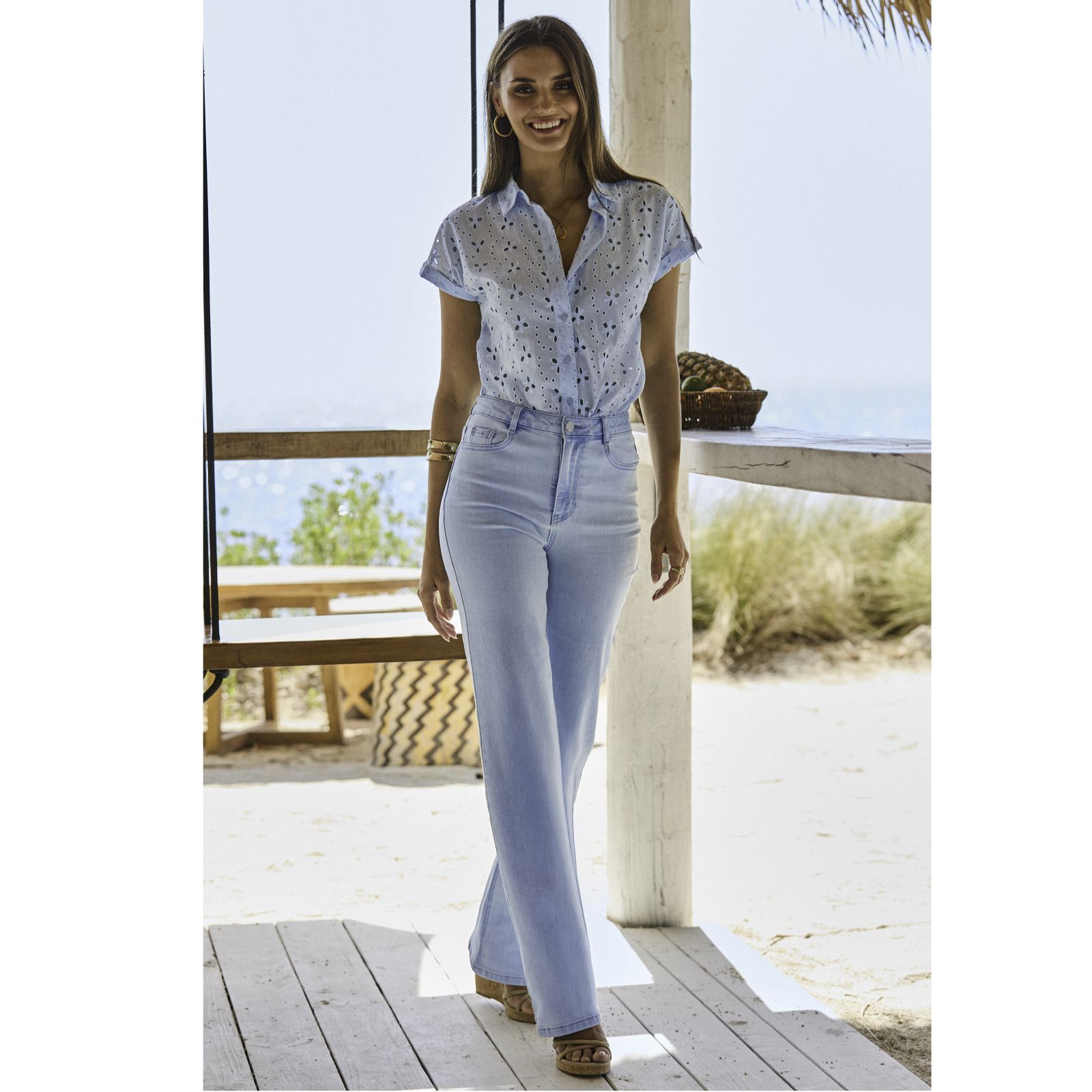 Sosandar Bleach Wash Slim Wide Leg Jean