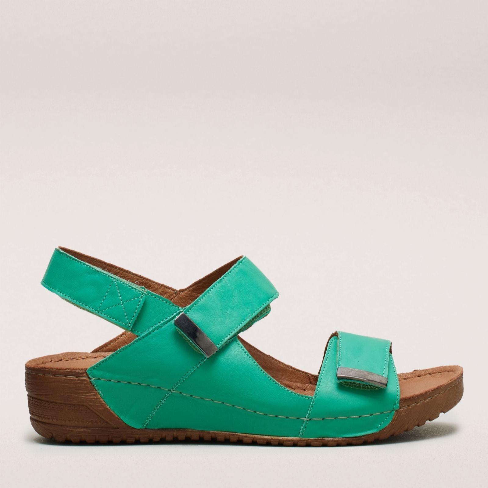 Outlet Adesso Gia Leather Metal Trim Sandal