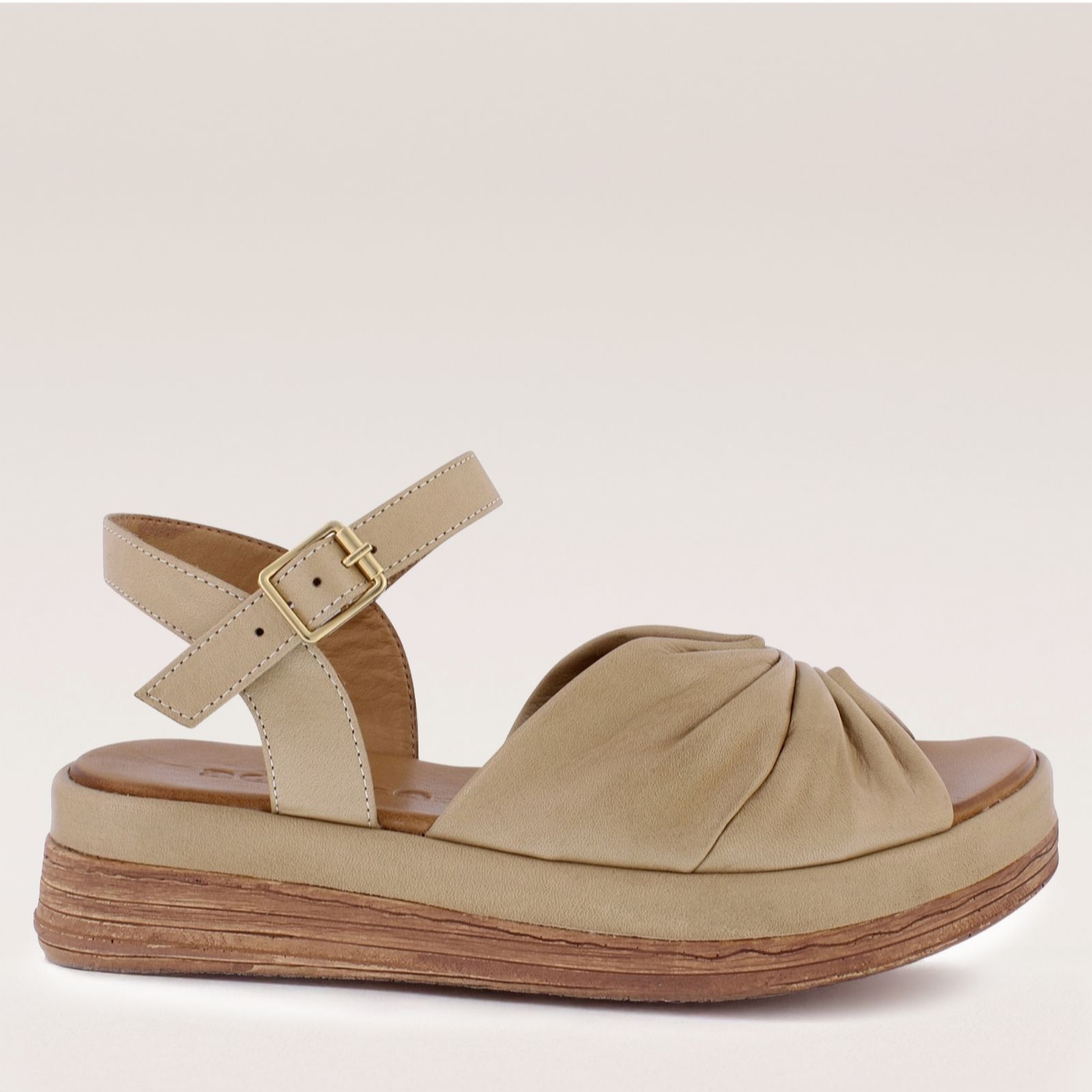 Outlet Adesso Italia Leather Sandal