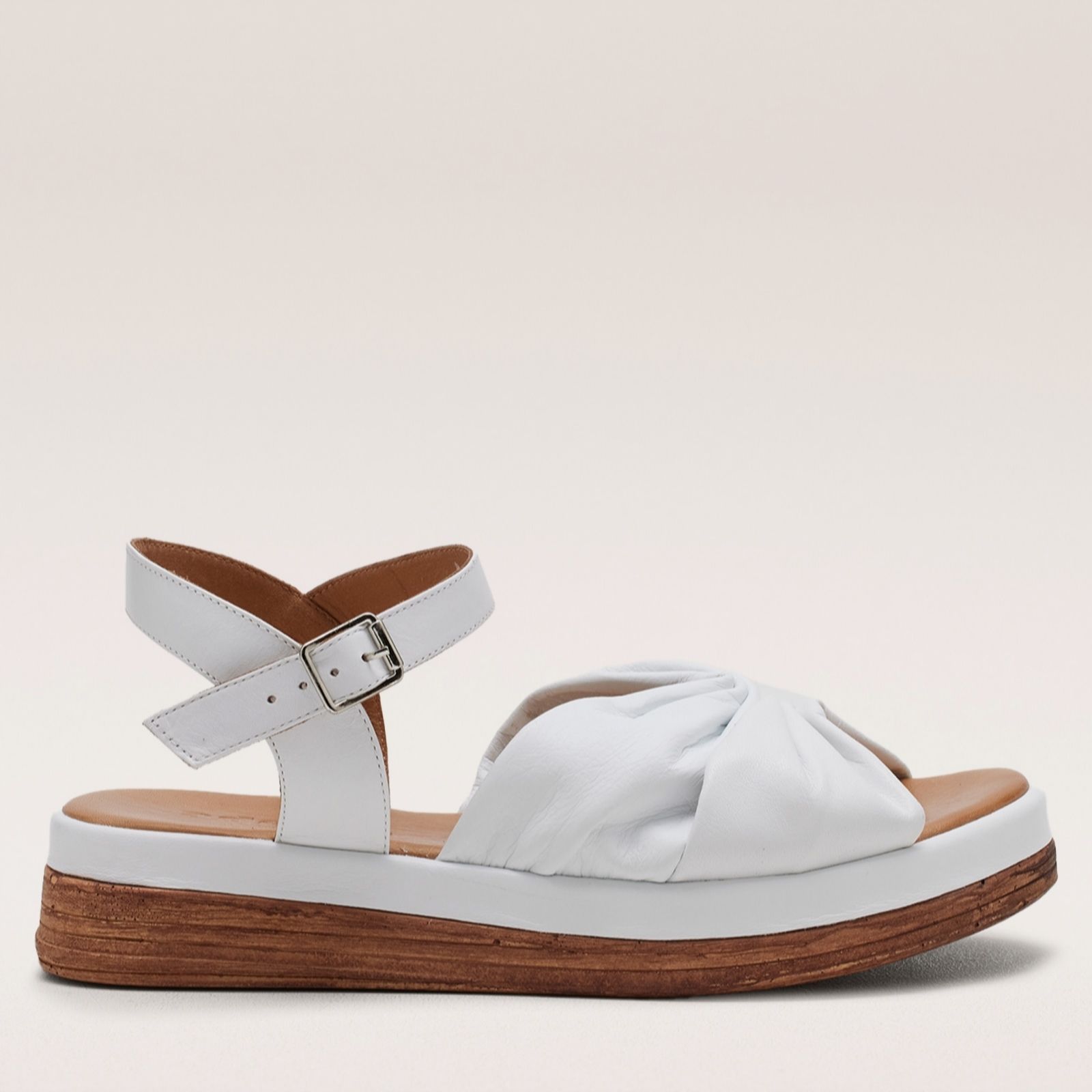 Outlet Adesso Italia Leather Sandal
