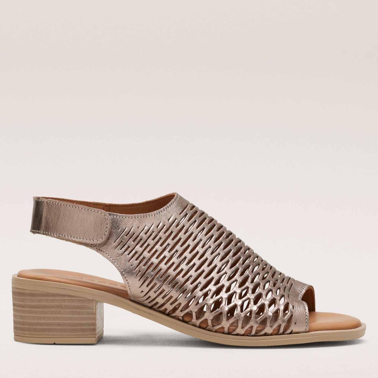 Outlet Adesso Winry Leather Heels