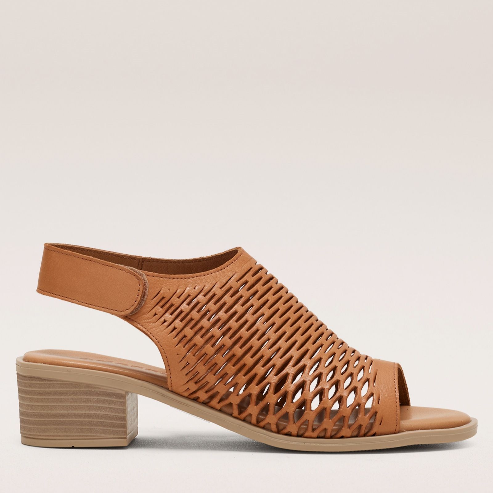 Outlet Adesso Winry Leather Heels