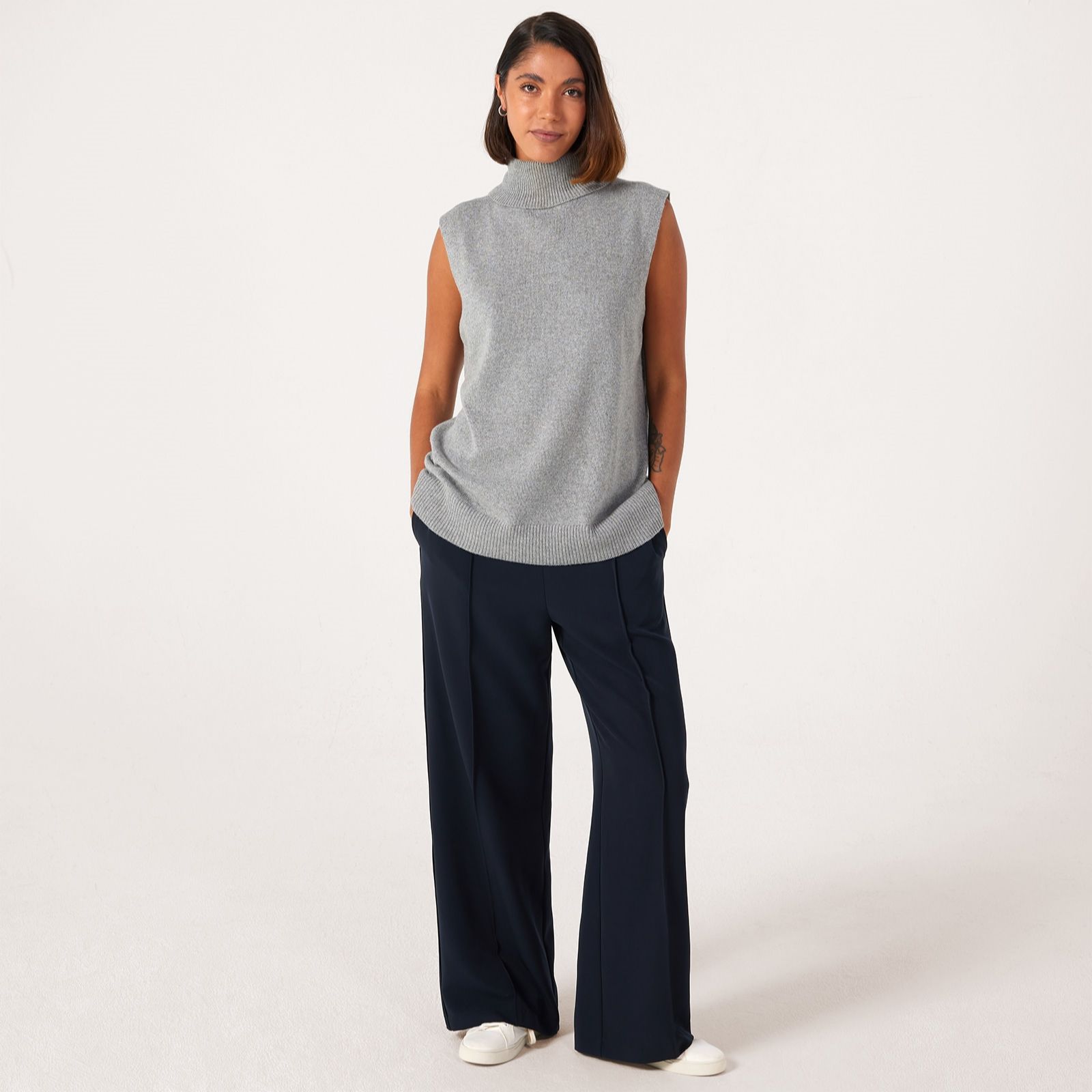 Ben De Lisi Roll Neck Lightweight Knitted Vest