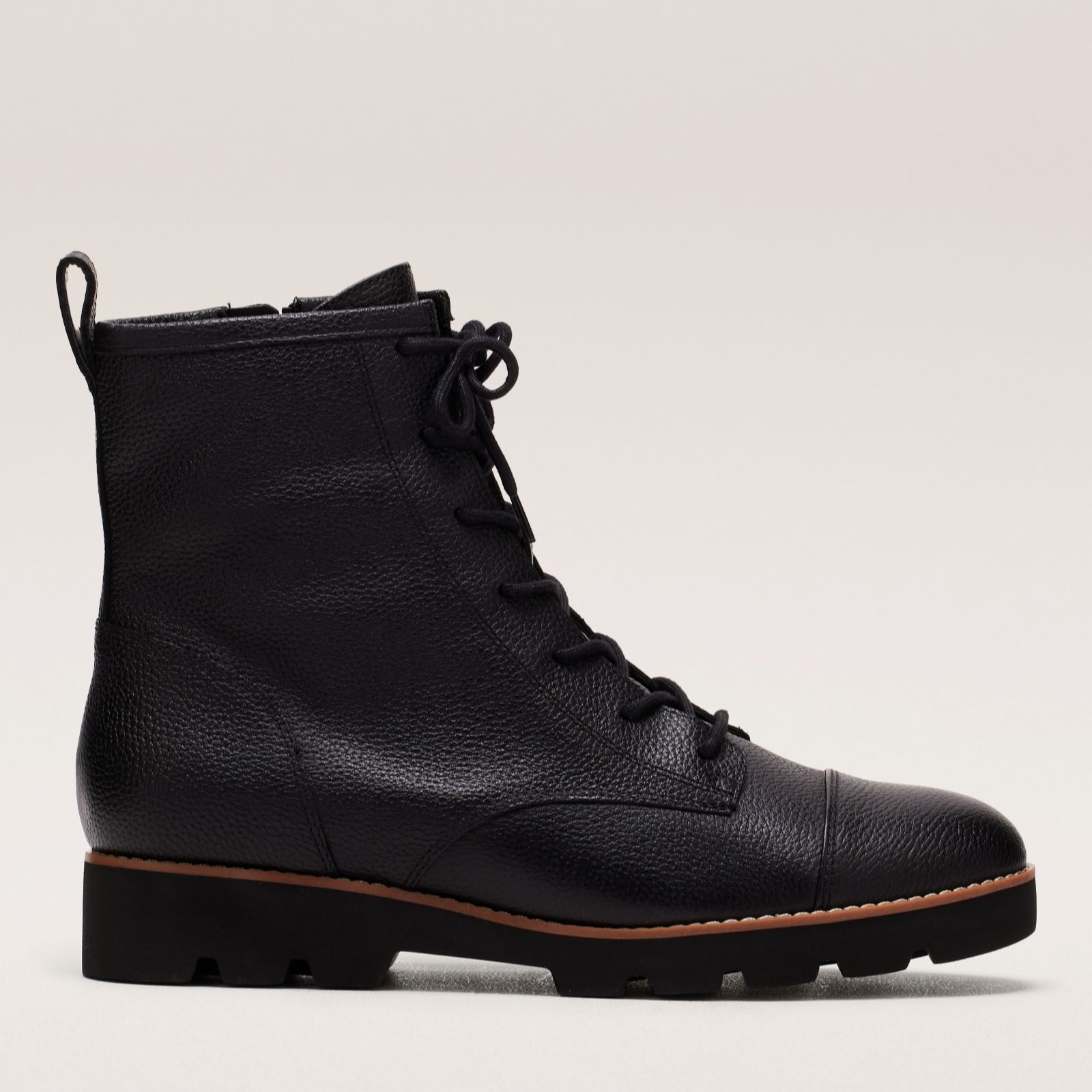 Outlet Vionic Lani II Lace Up Boot