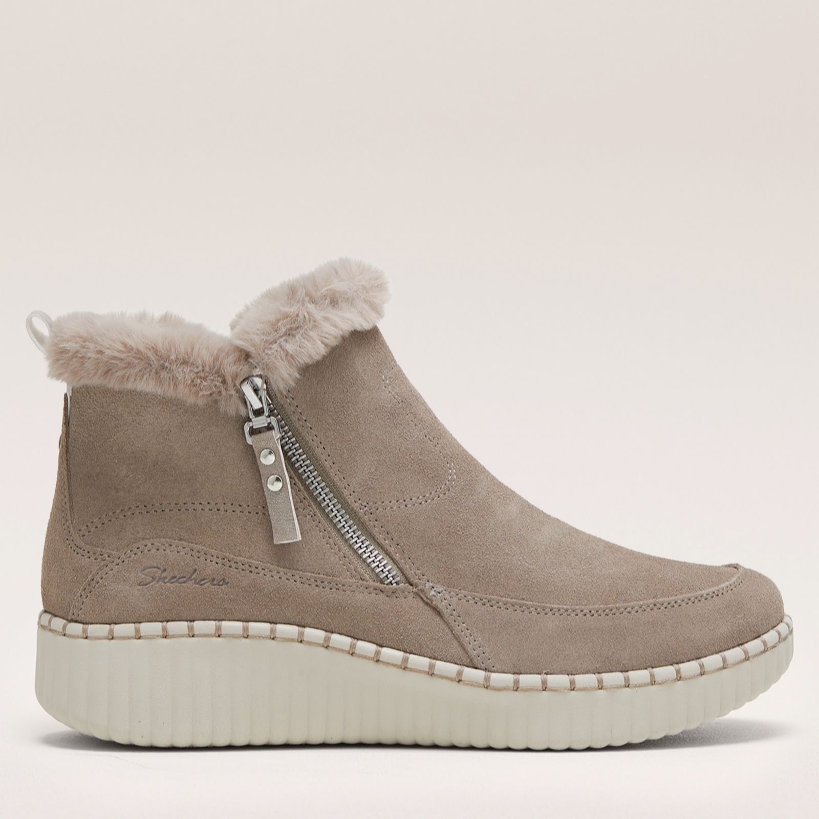 Outlet Skechers Wilshere Suede Bootie