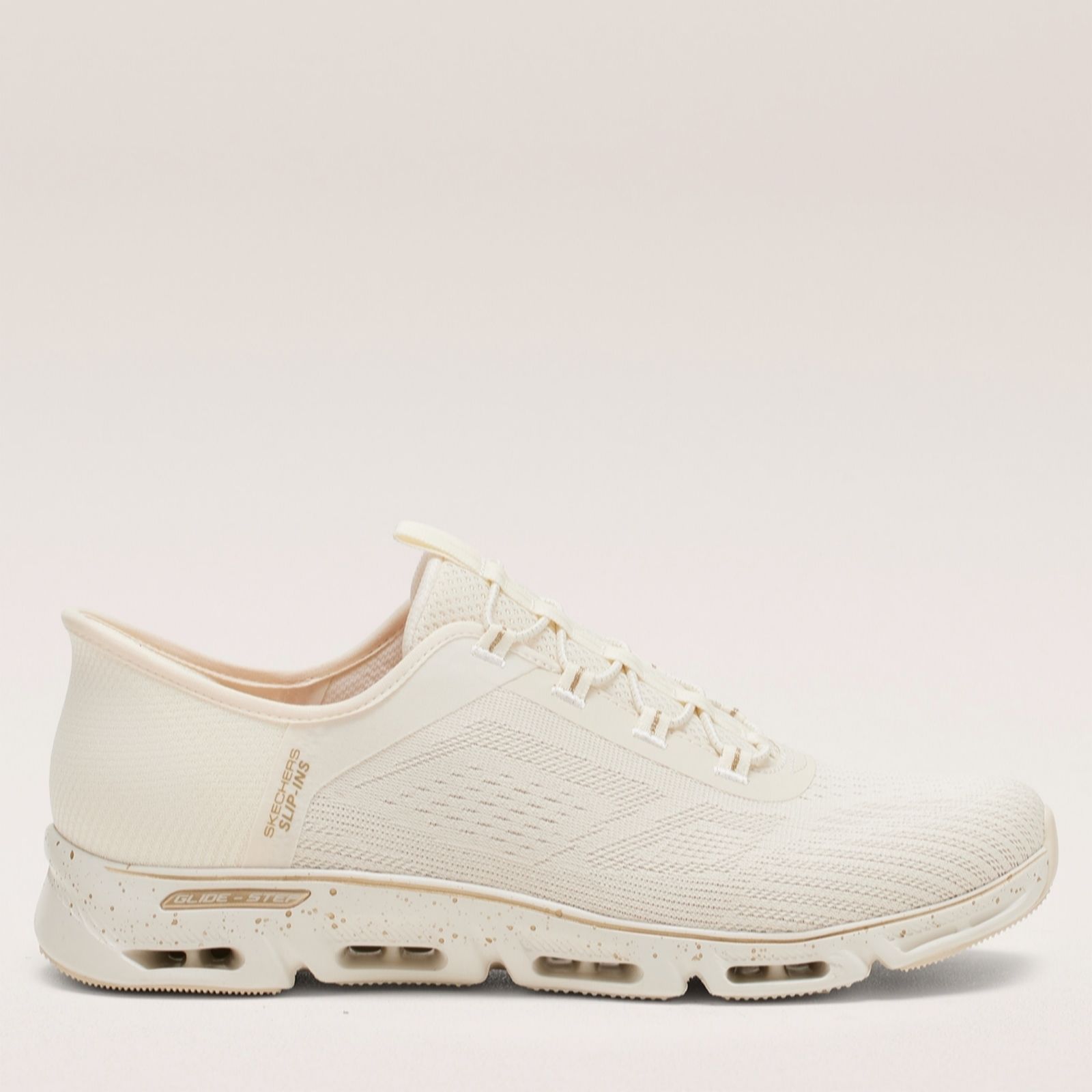 Outlet Skechers Glide-Step Gratify Pace Bungee Trainer