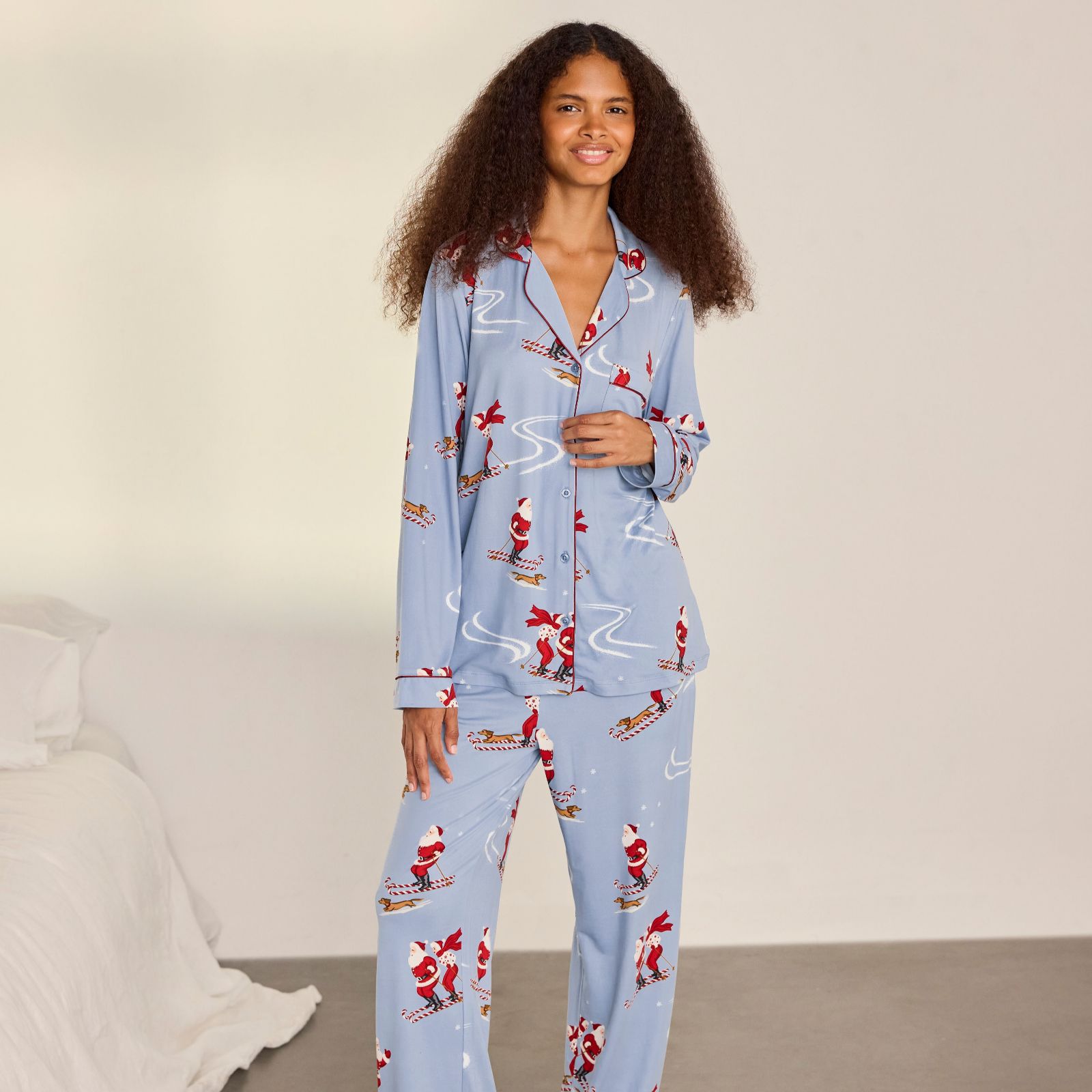 Chelsea Peers Ski Santa Printed PJ Set
