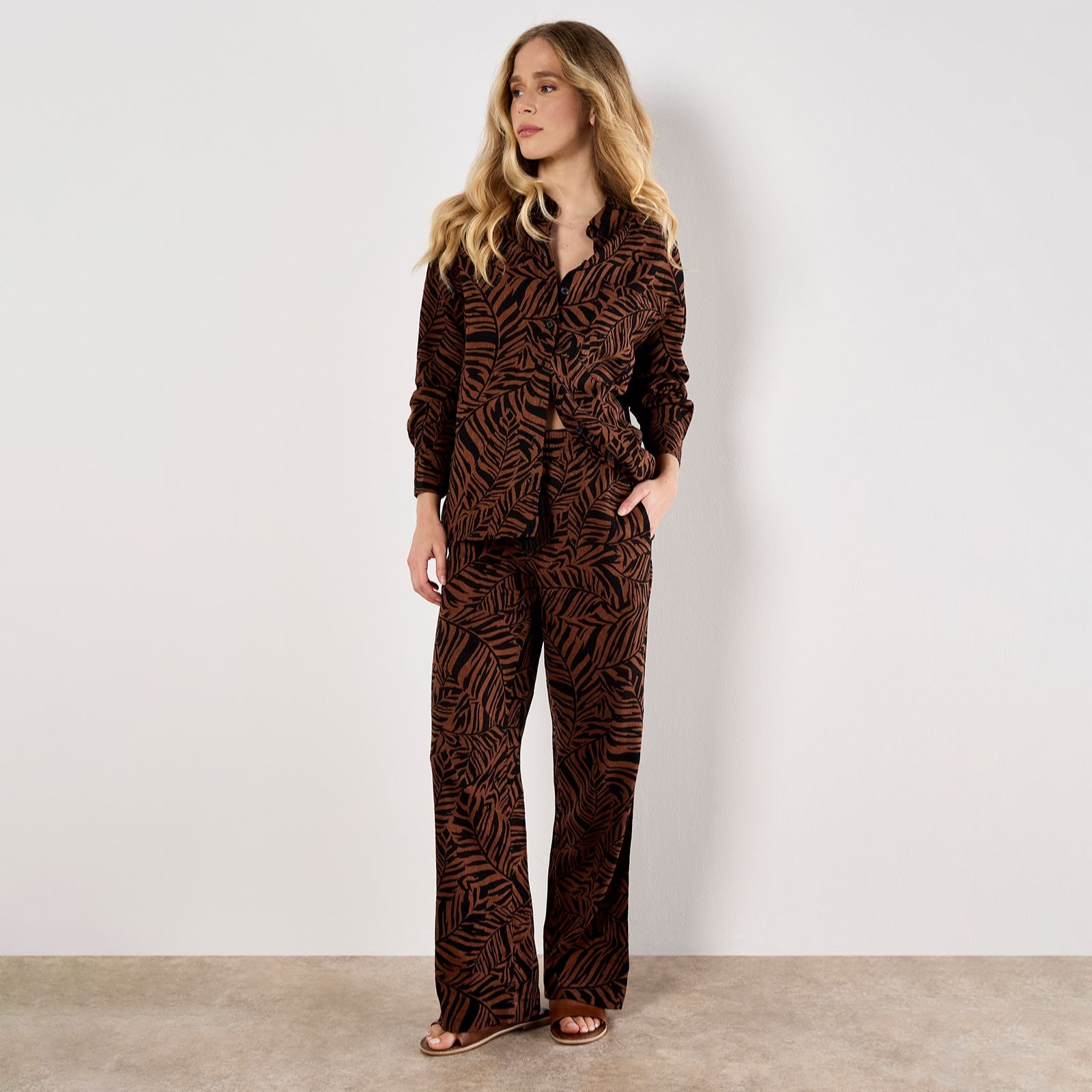 Apricot Bold Leaf Linen Mix Elasticated Wide Leg Trousers
