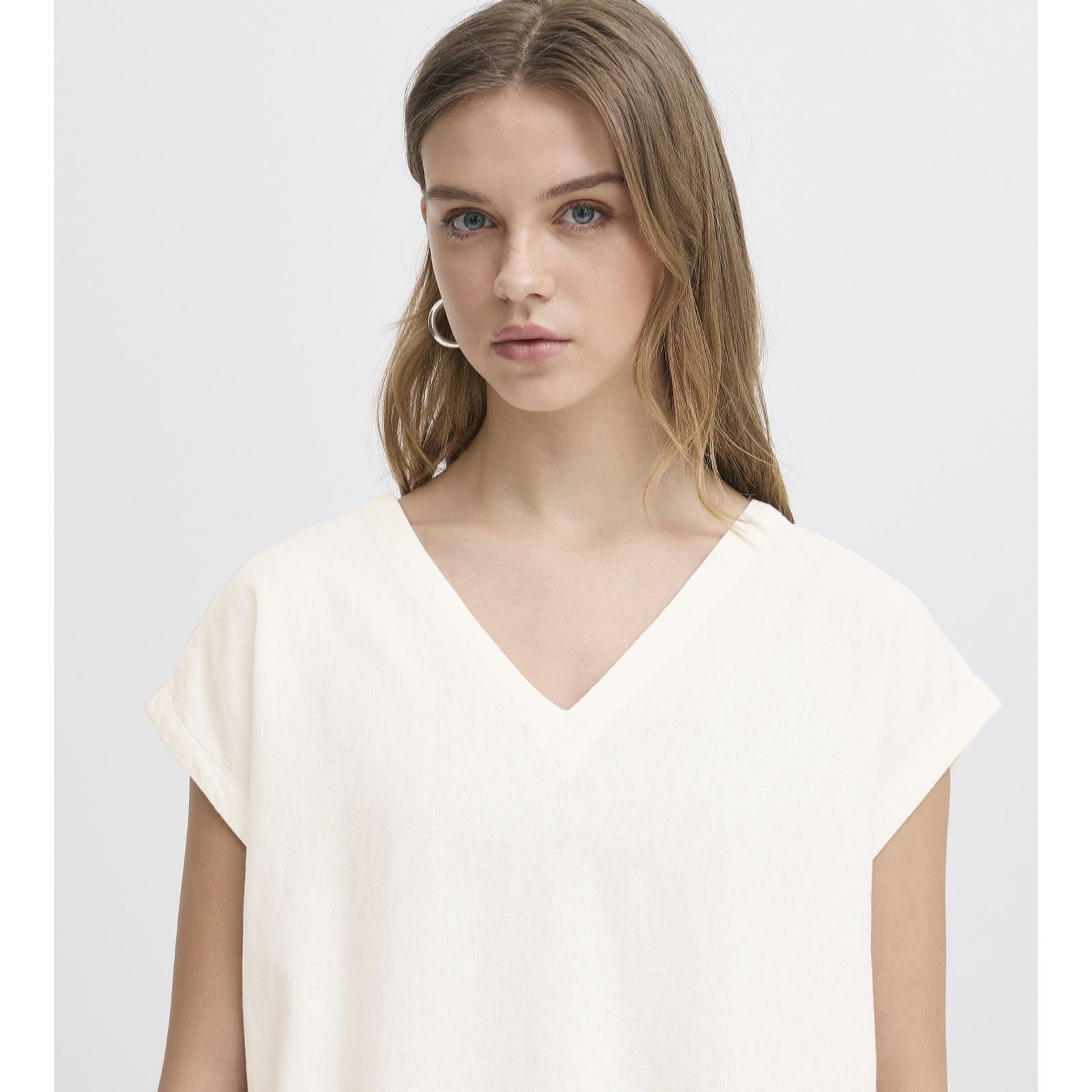 ICHI Linno V-Neck Short Sleeve Linen Blend Top