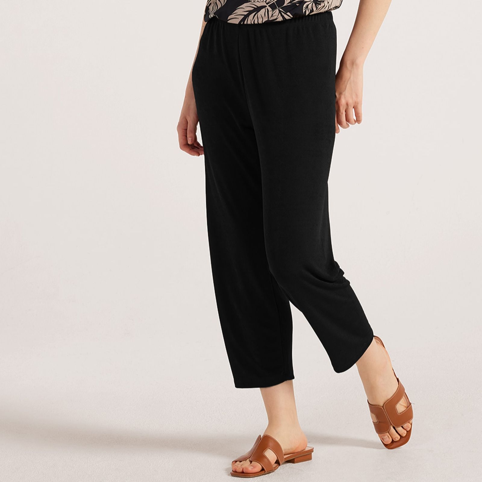 Kim & Co Poly Slinky Seamfree Narrow Leg Cropped Trouser