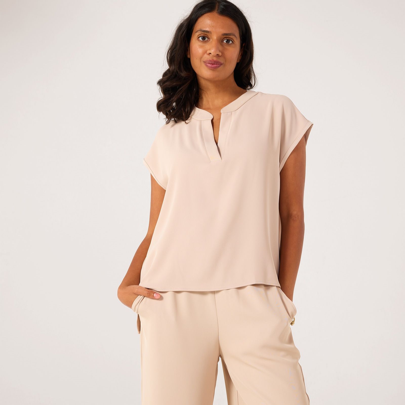 Kim & Co Silky Twill High-Low Sleeveless Top