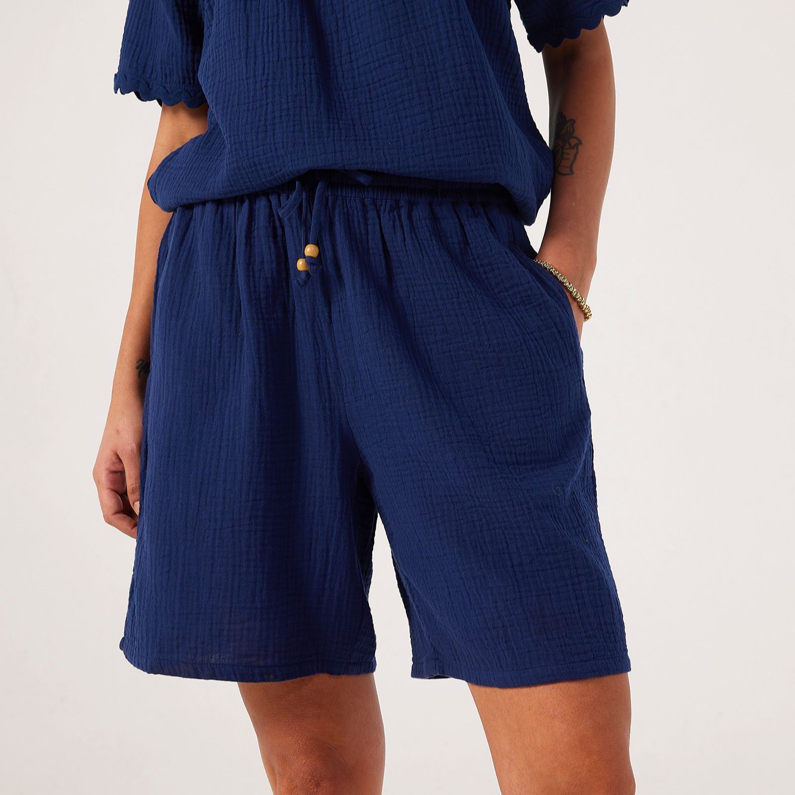 Denim & Co Cotton Textured Short