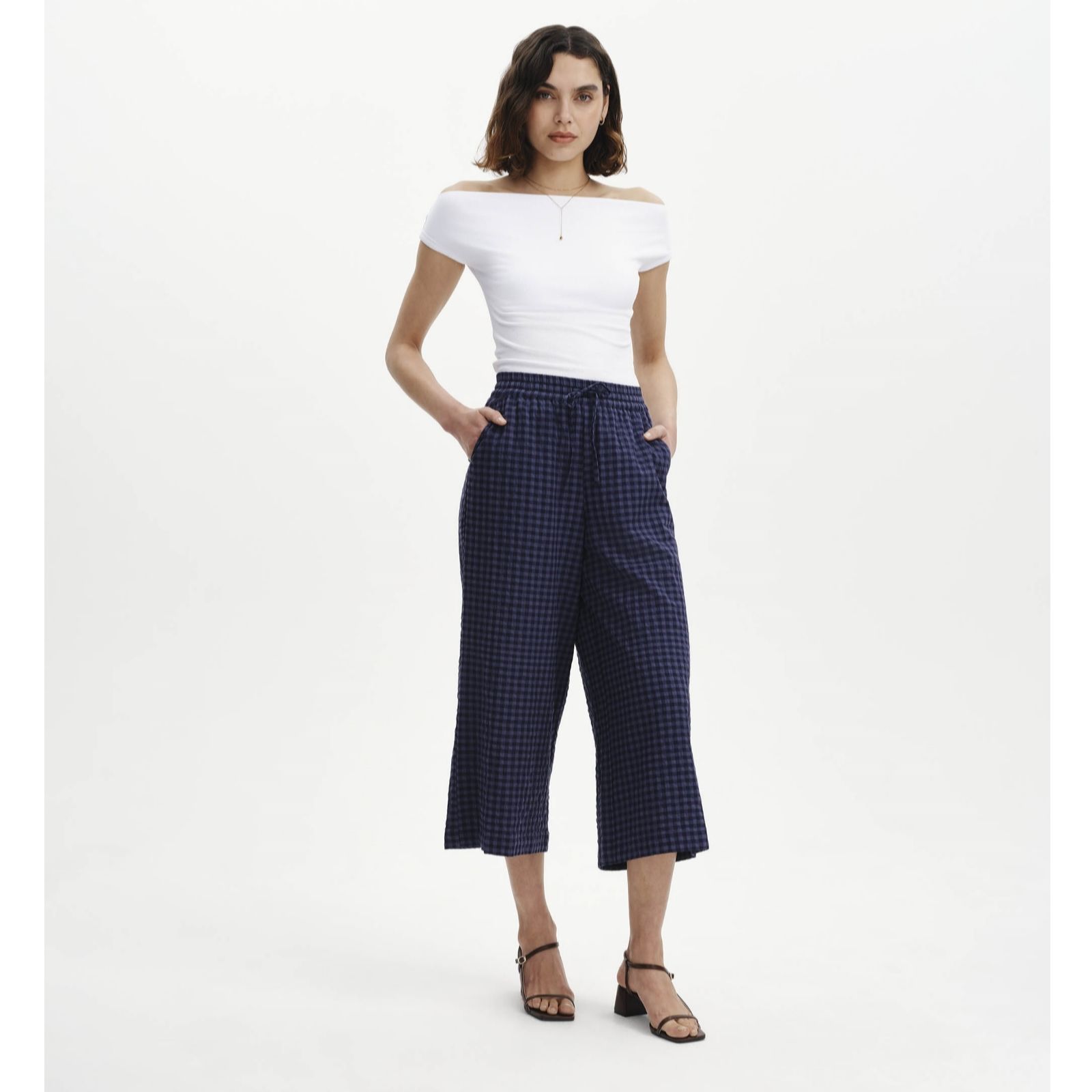 Finery London Nyla Cotton Blend Seersucker Cropped Trouser Short Length