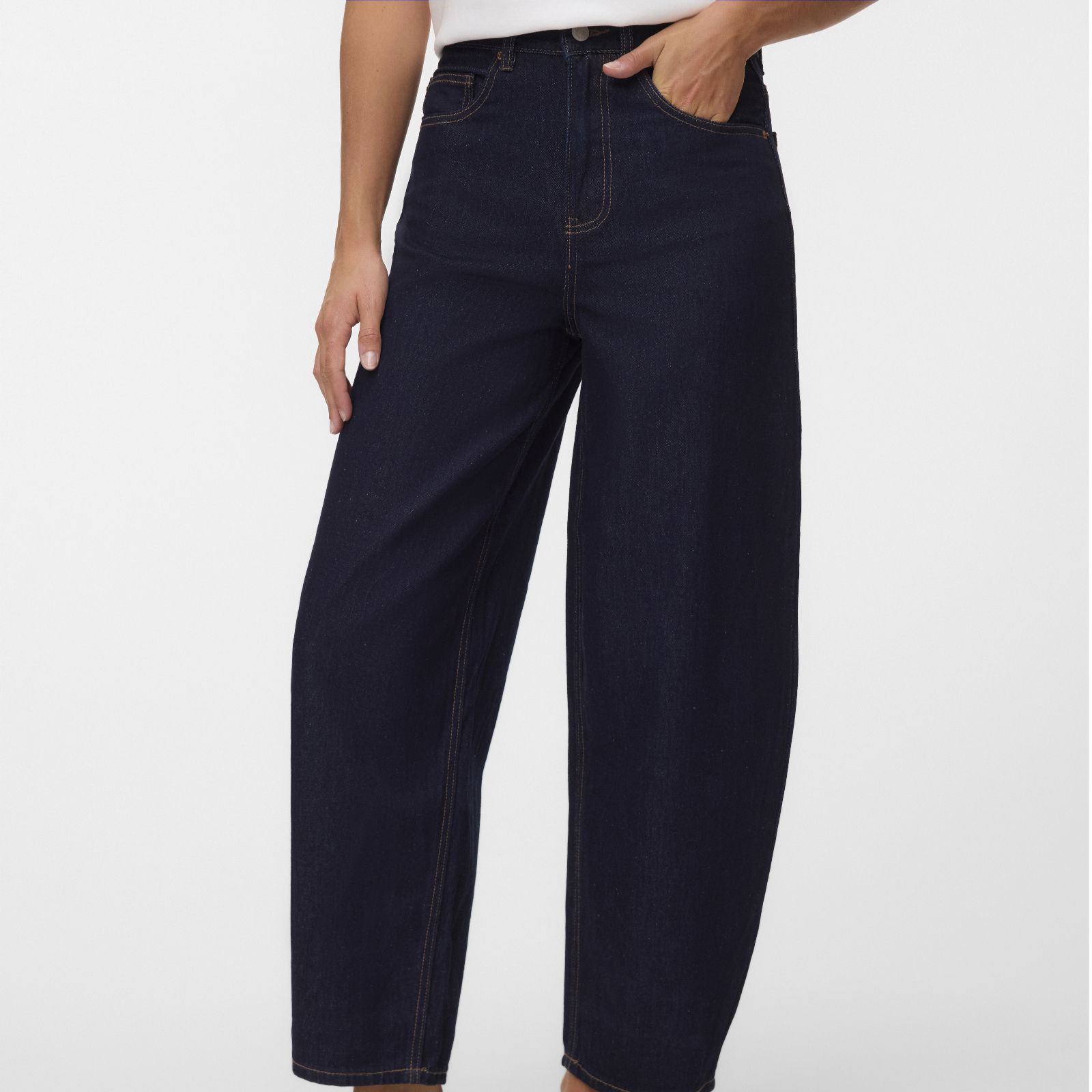 Vero Moda Billie Barrel Leg Ankle Jean