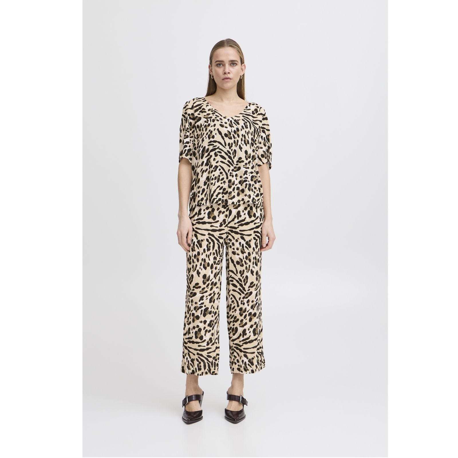 ICHI Marrakech V Neck Short Sleeve Top