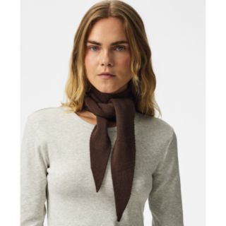 Pieces Komma Triangle Scarf