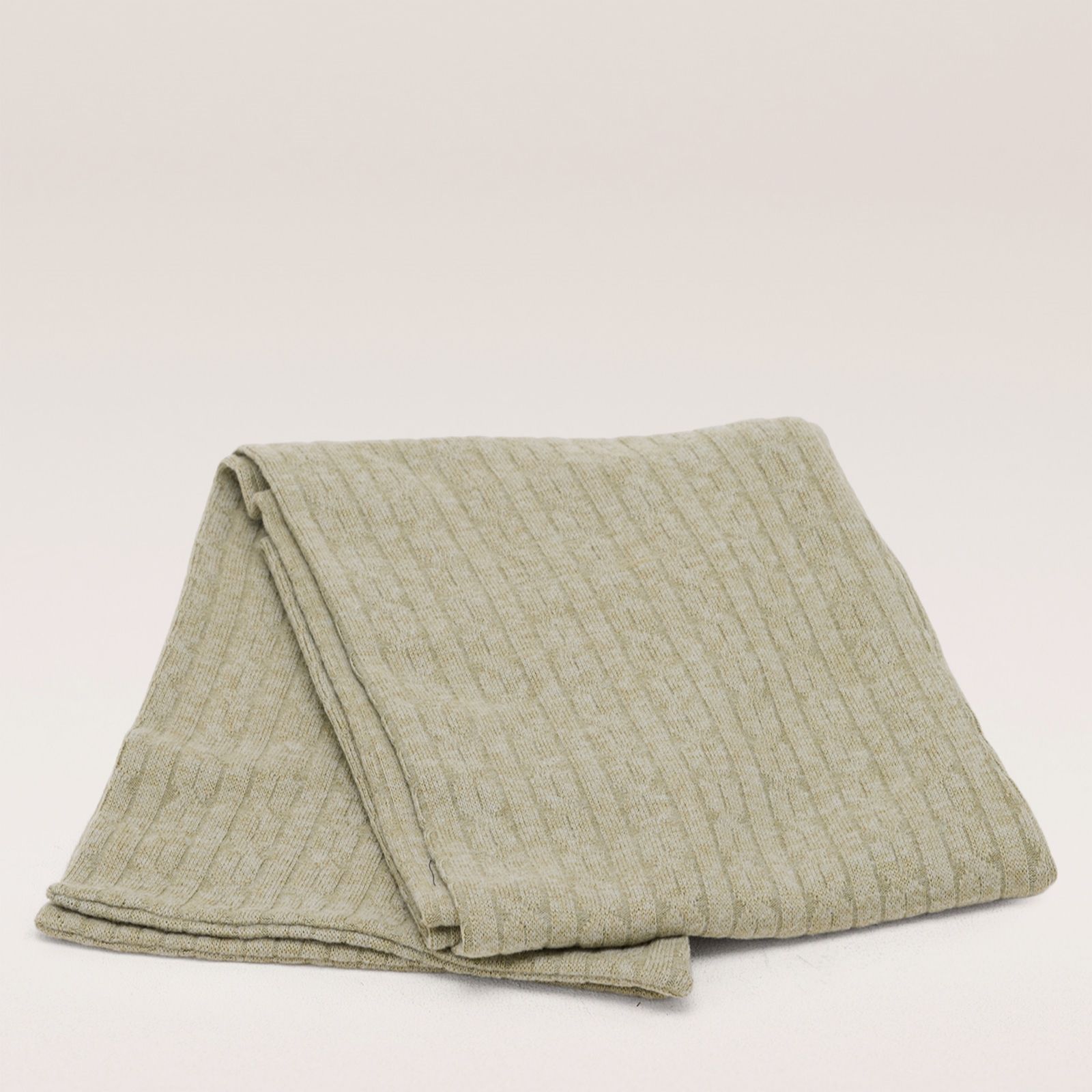 Kim & Co Fine Cable Knit Scarf