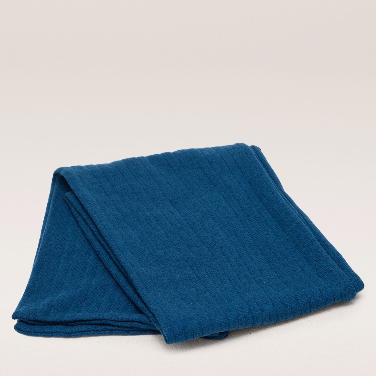 Kim & Co Fine Cable Knit Scarf