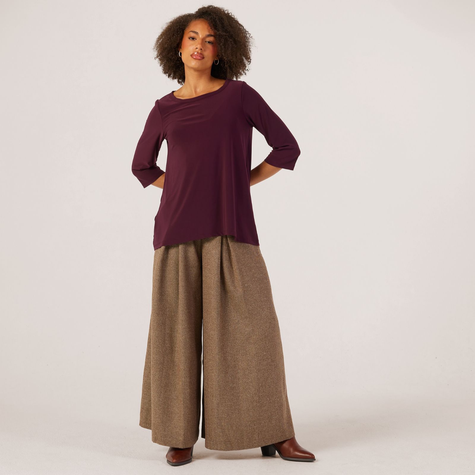 Kim & Co Brazil Jersey 3/4 Sleeve Wide Neck Top