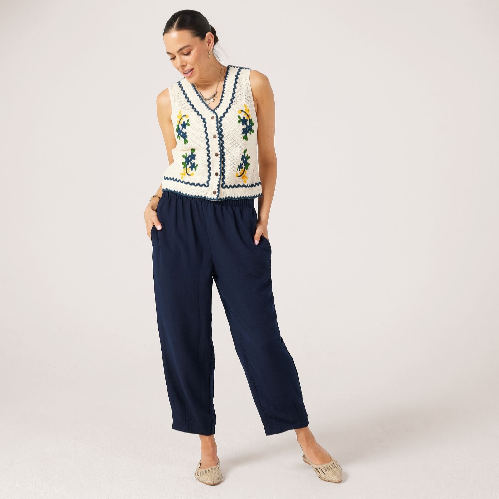 Kim & Co Linen Feel Ankle Length Relaxed Carrot Standard Trousers