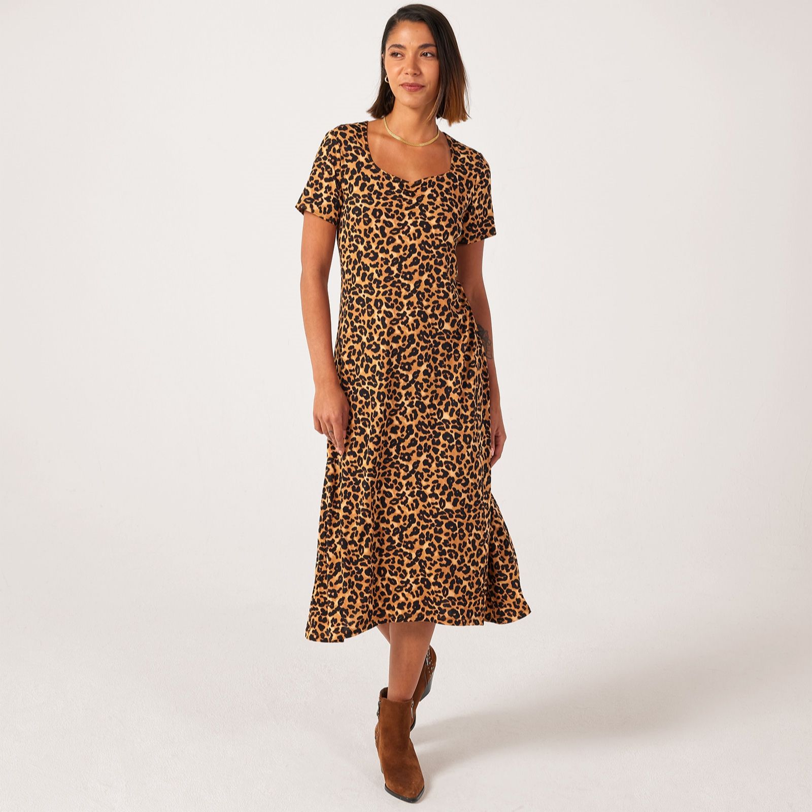 Kim & Co Printed Brazil Jersey Sweetheart Short Sleeve Curved Hem Midi Dress