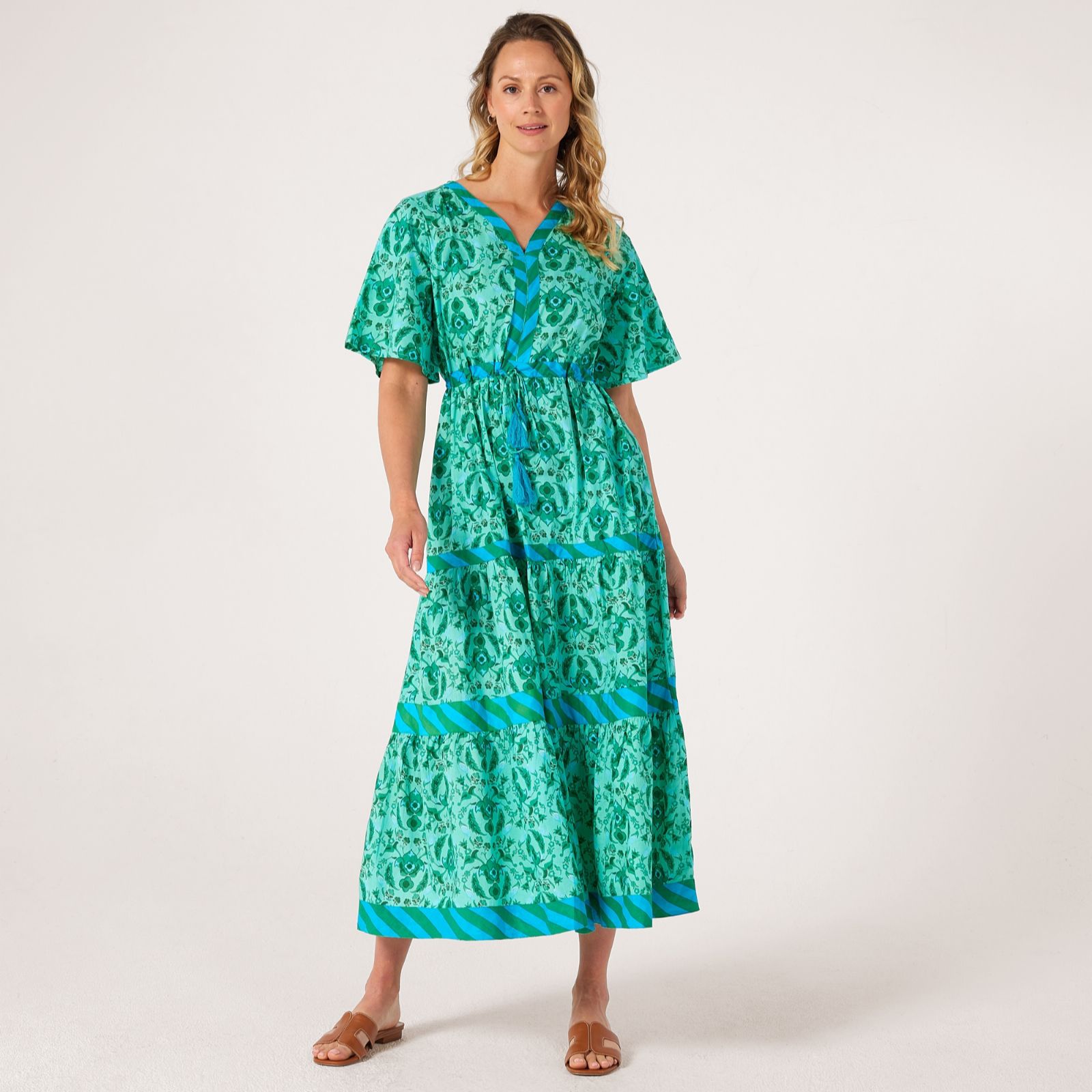 Handprint Dream V Neck Floral Tiered Maxi Dress