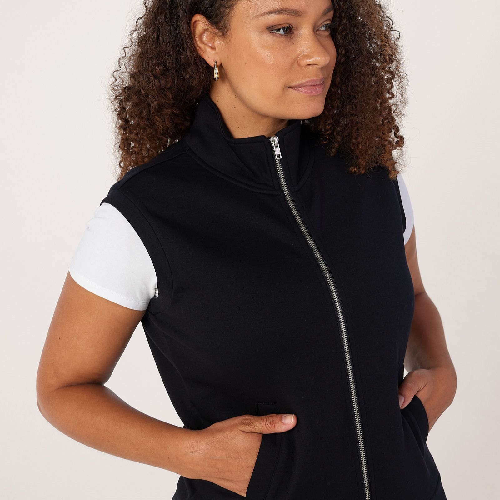 Denim & Co. Super Soft Zip Through Gilet