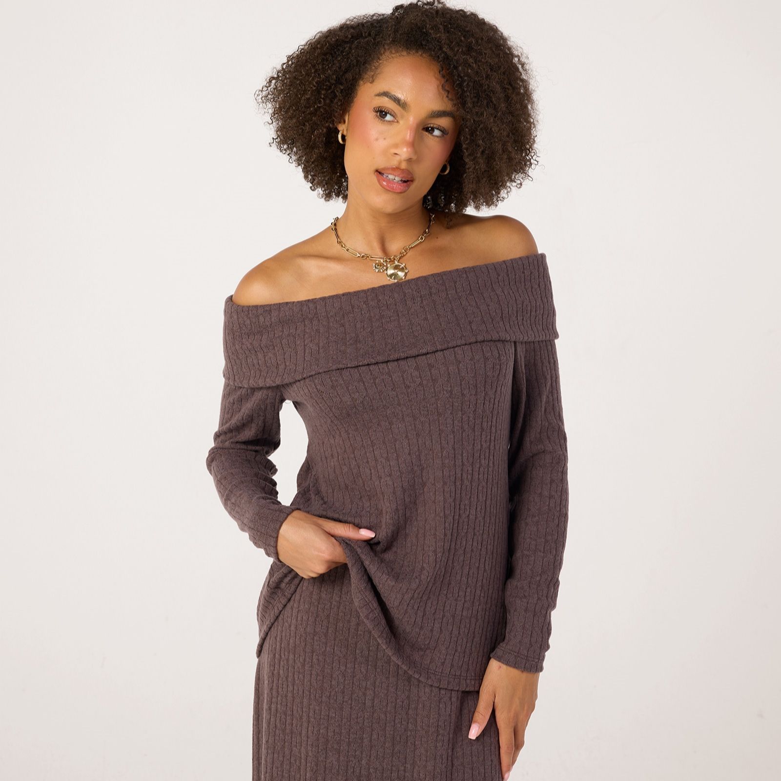 Kim & Co Fine Cable Knit Off-Shoulder Jumper Top