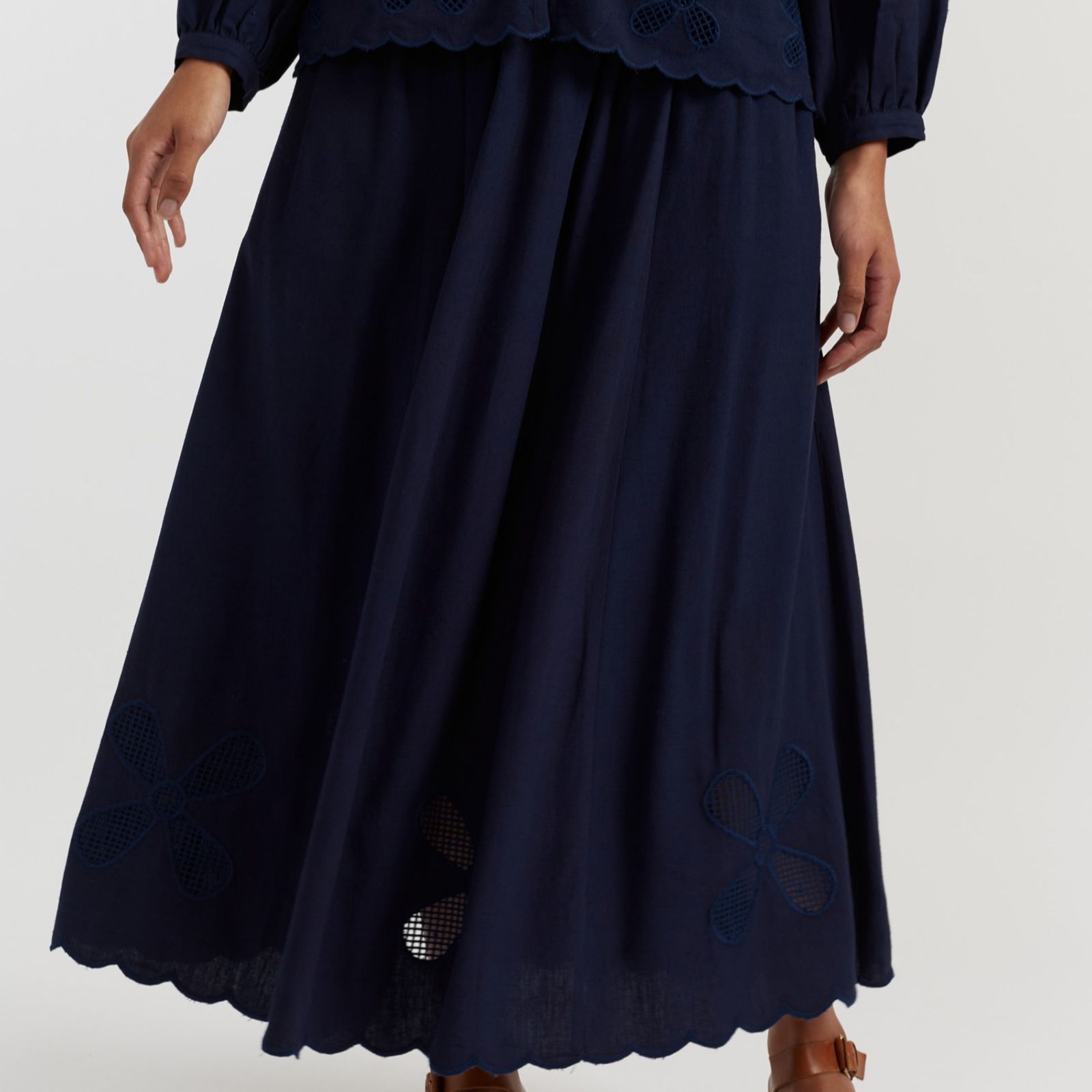 Chinti & Parker Linen Cotton Blend Embroidered Maxi Skirt