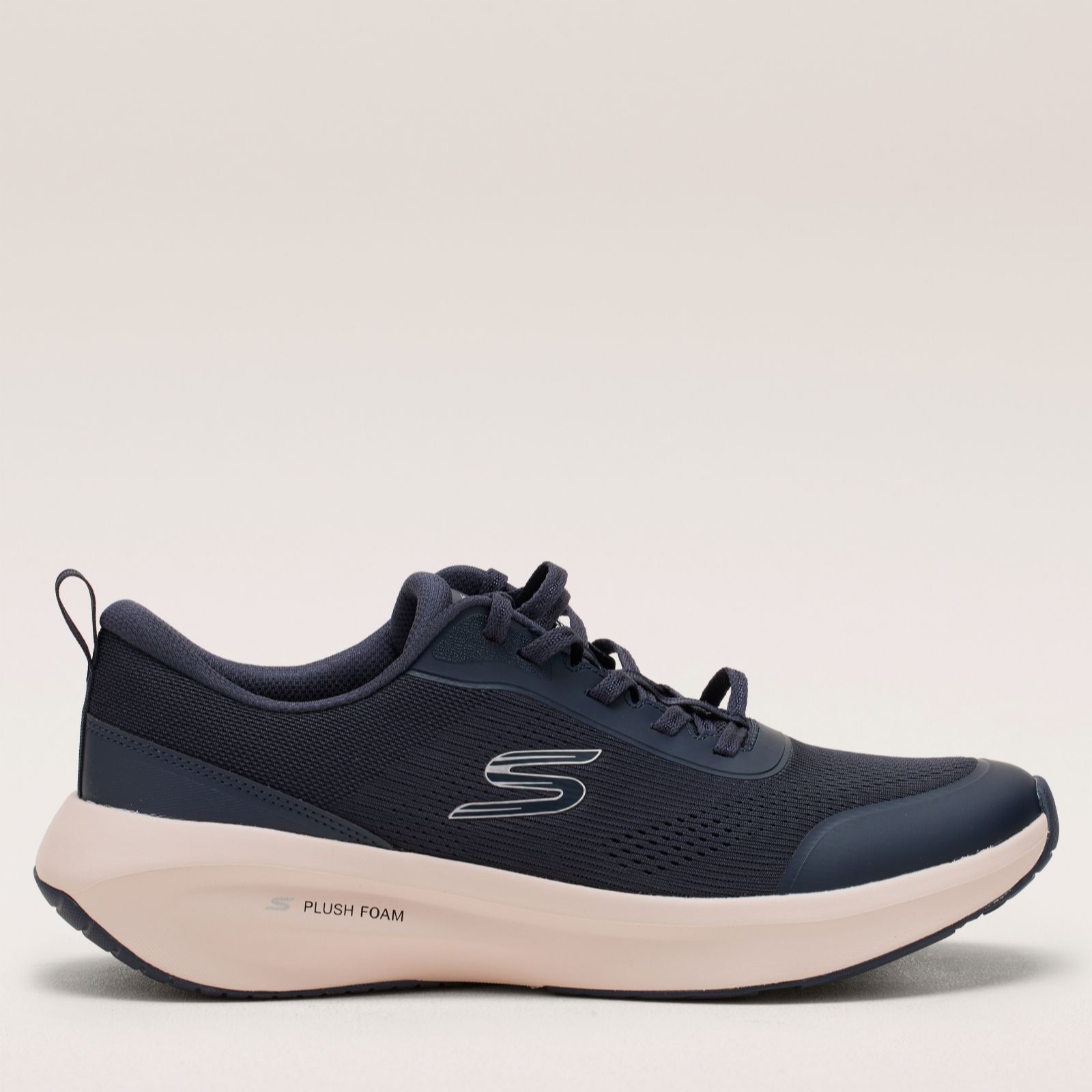 Outlet Skechers Plush Foam Lace-Upper Trainer