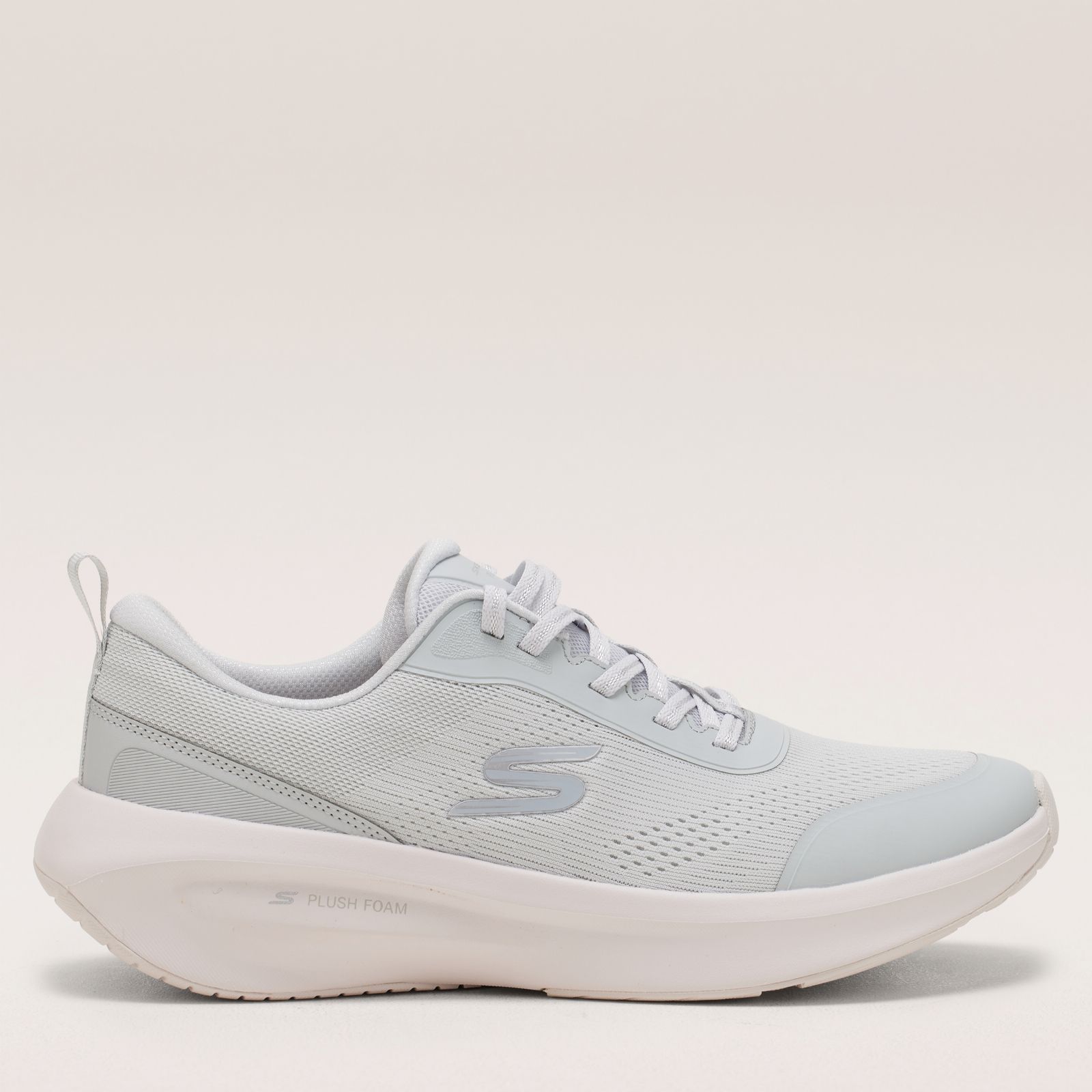 Outlet Skechers Plush Foam Lace-Upper Trainer