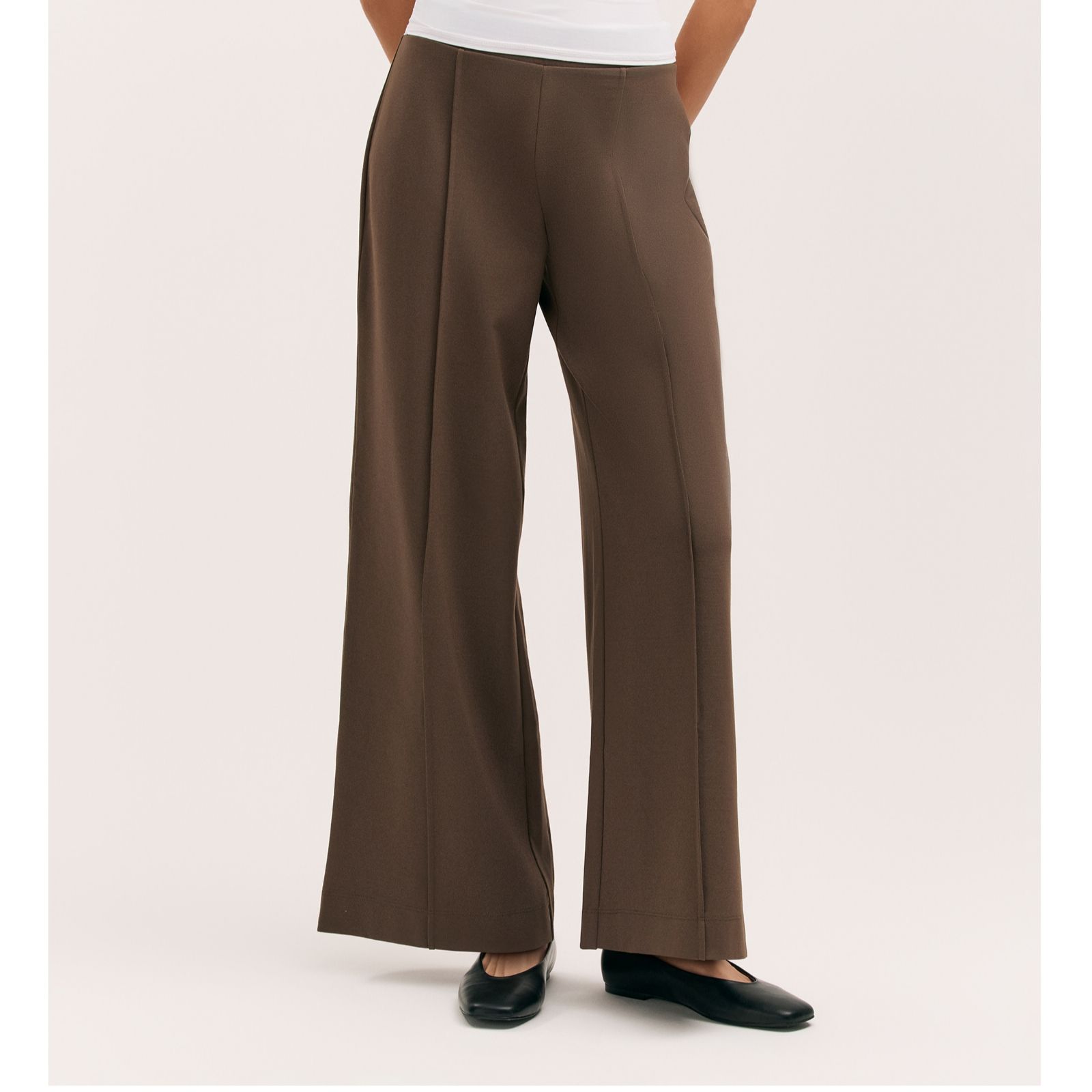 Finery London Caryl Front Seam Detail Trouser Short