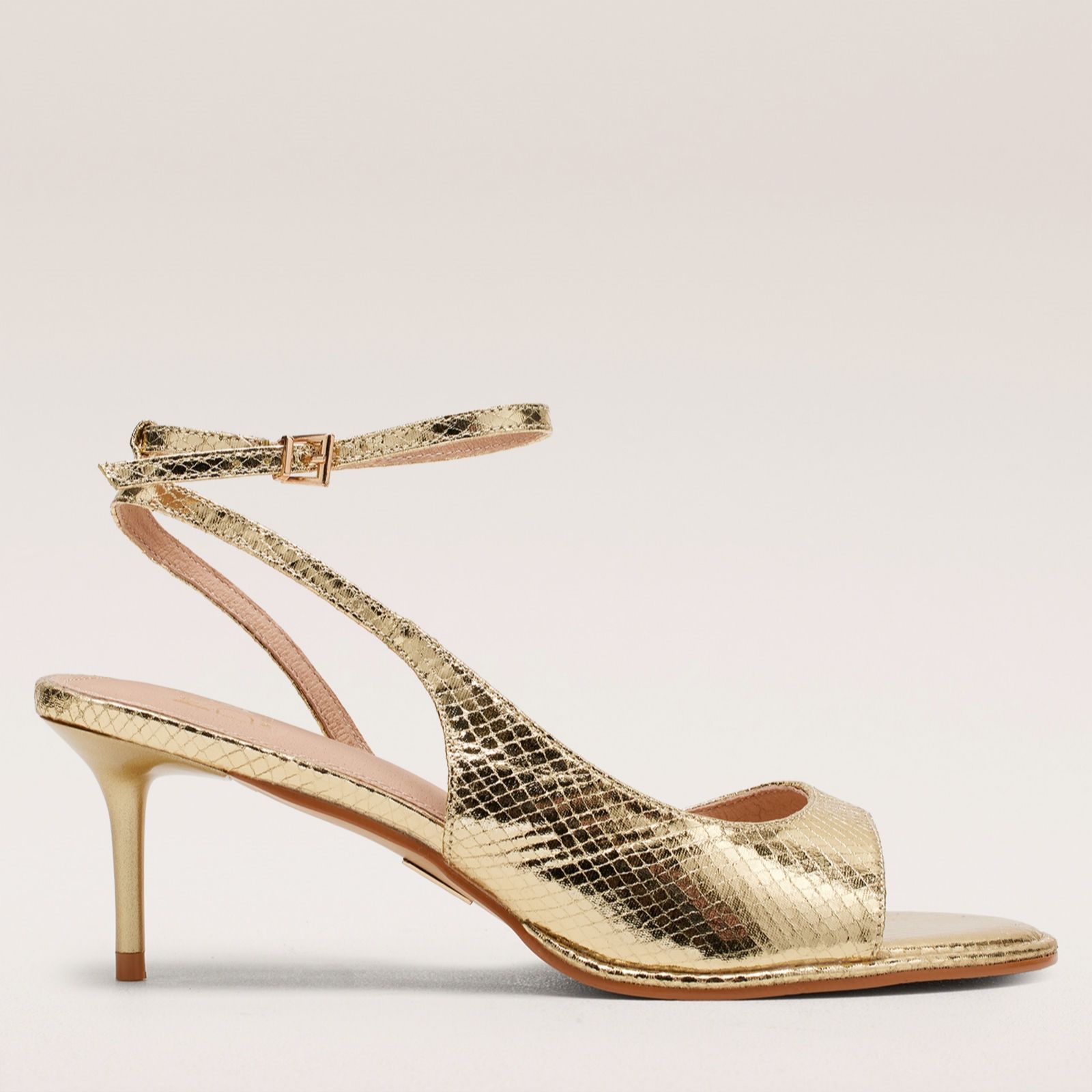 Outlet Moda in Pelle Manella Heeled Sandals