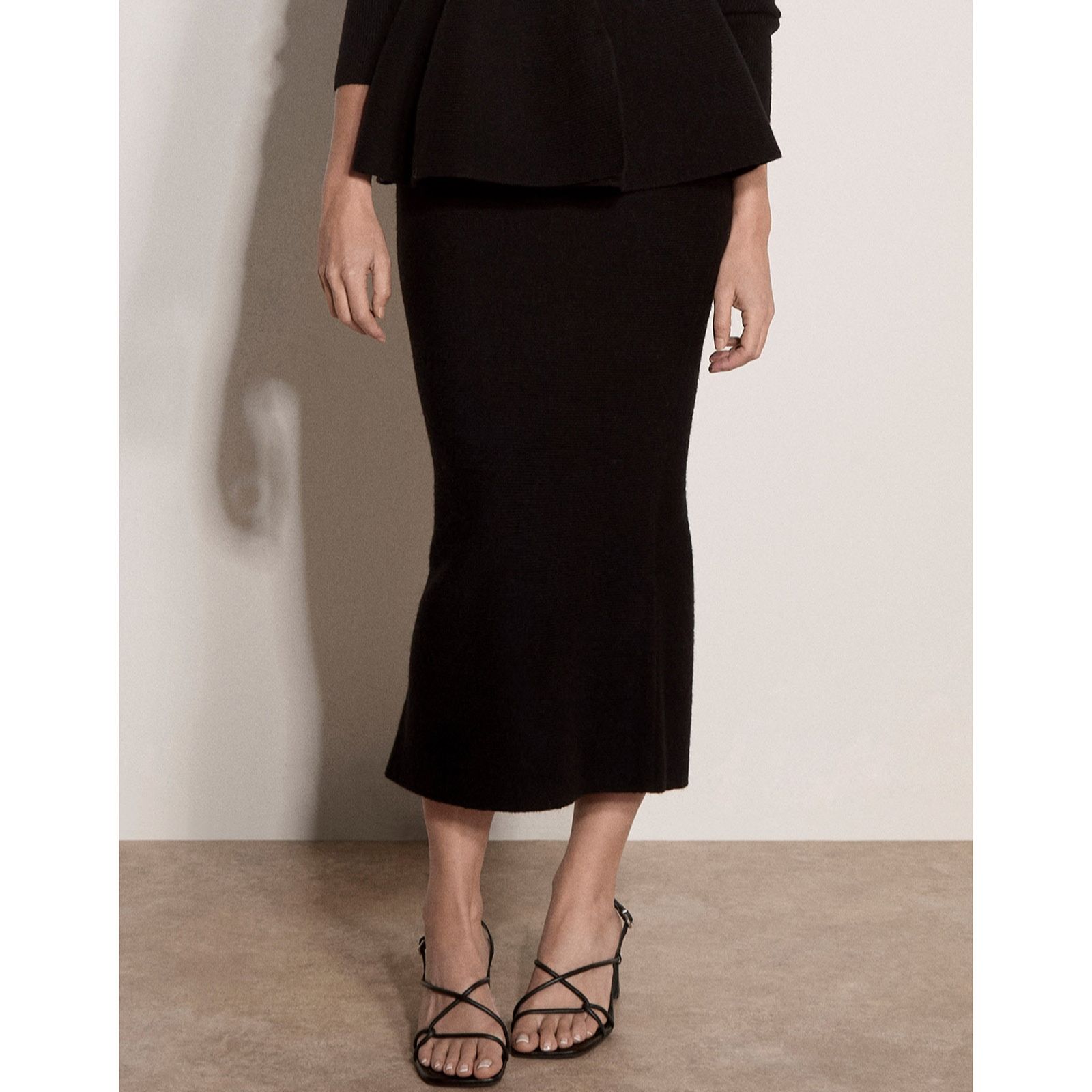 Apricot Knitted Pencil Skirt