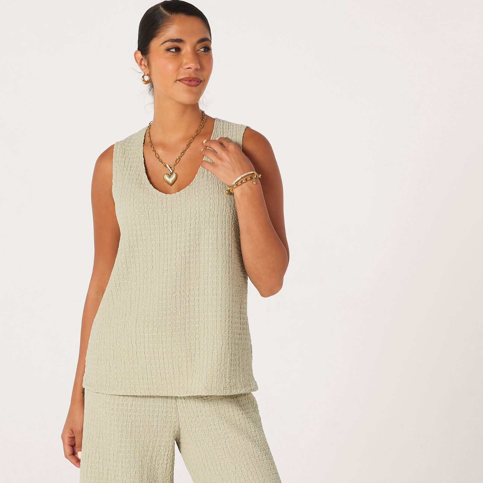 Kim & Co Mini Pop Sleeveless V-Neck Top