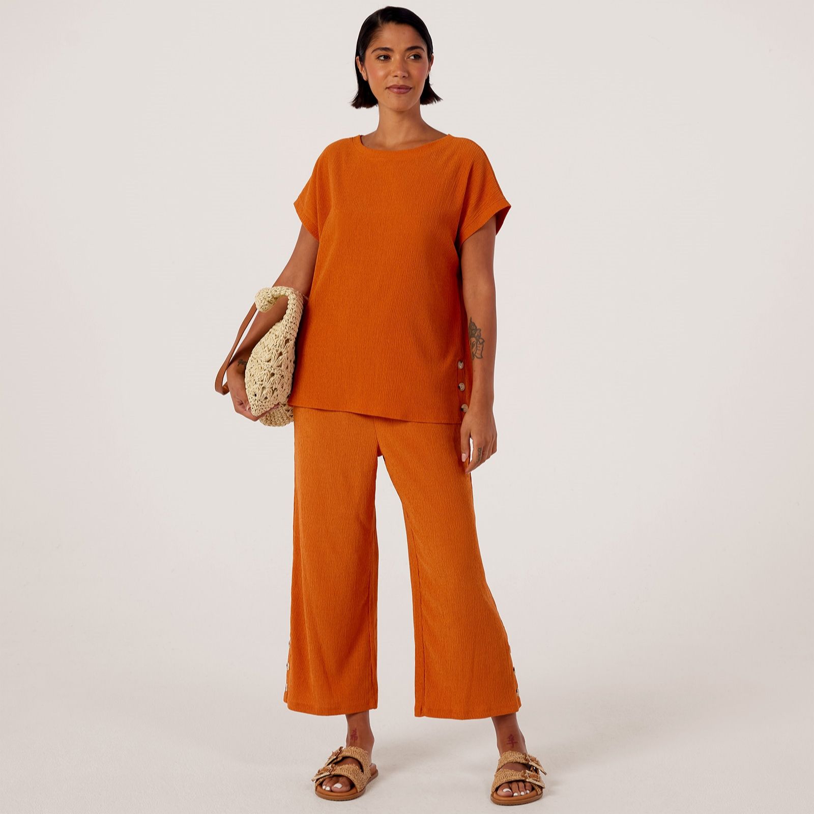 Kim & Co Stretch Crinkle Short Dolman Sleeve Button Top