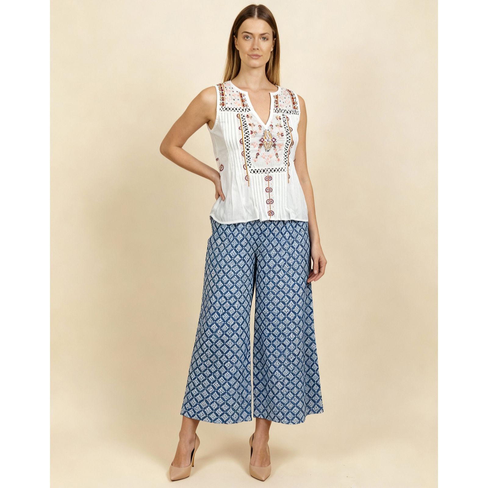Handprint Dream Embroidered Fiora Sleeveless Top