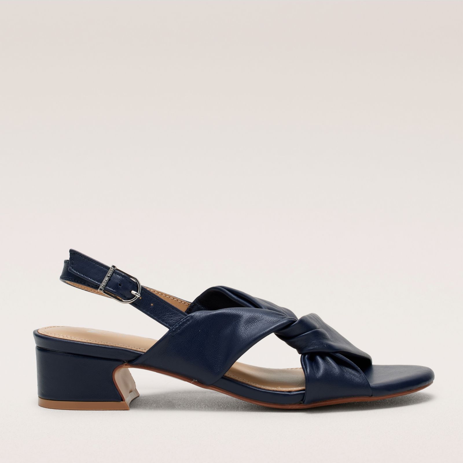 Outlet Moda in Pelle Soft Leather Knot Heeled Sandal