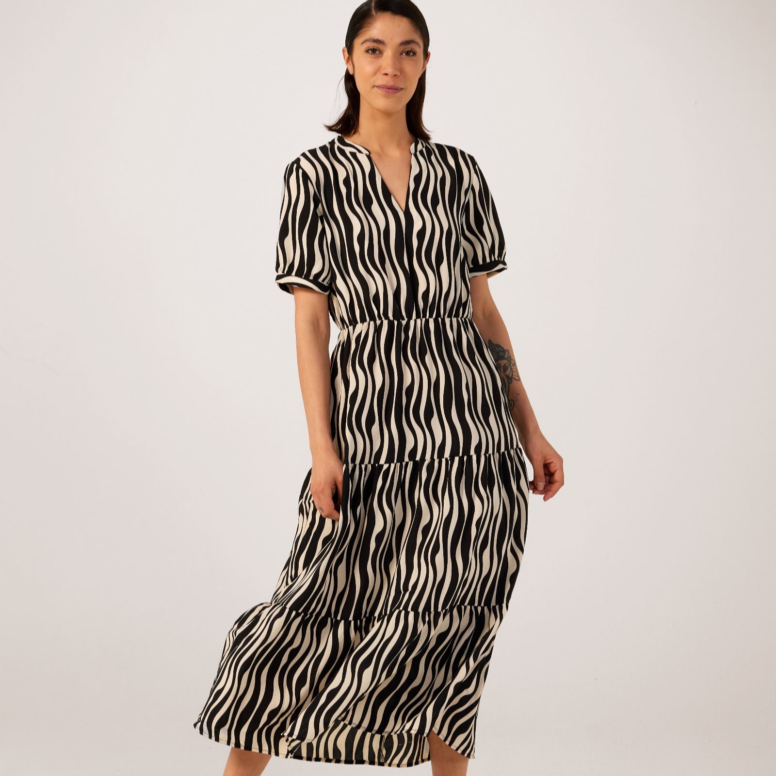 JDY Pipe V-Neck Maxi Dress - QVC UK