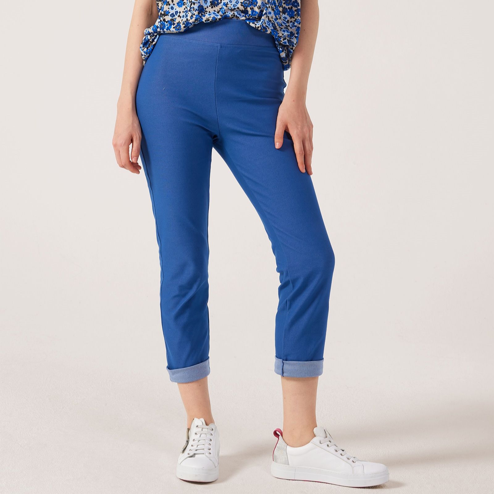 Kim & Co Deluxe Denim Knit Narrow Leg Cropped Length Trouser