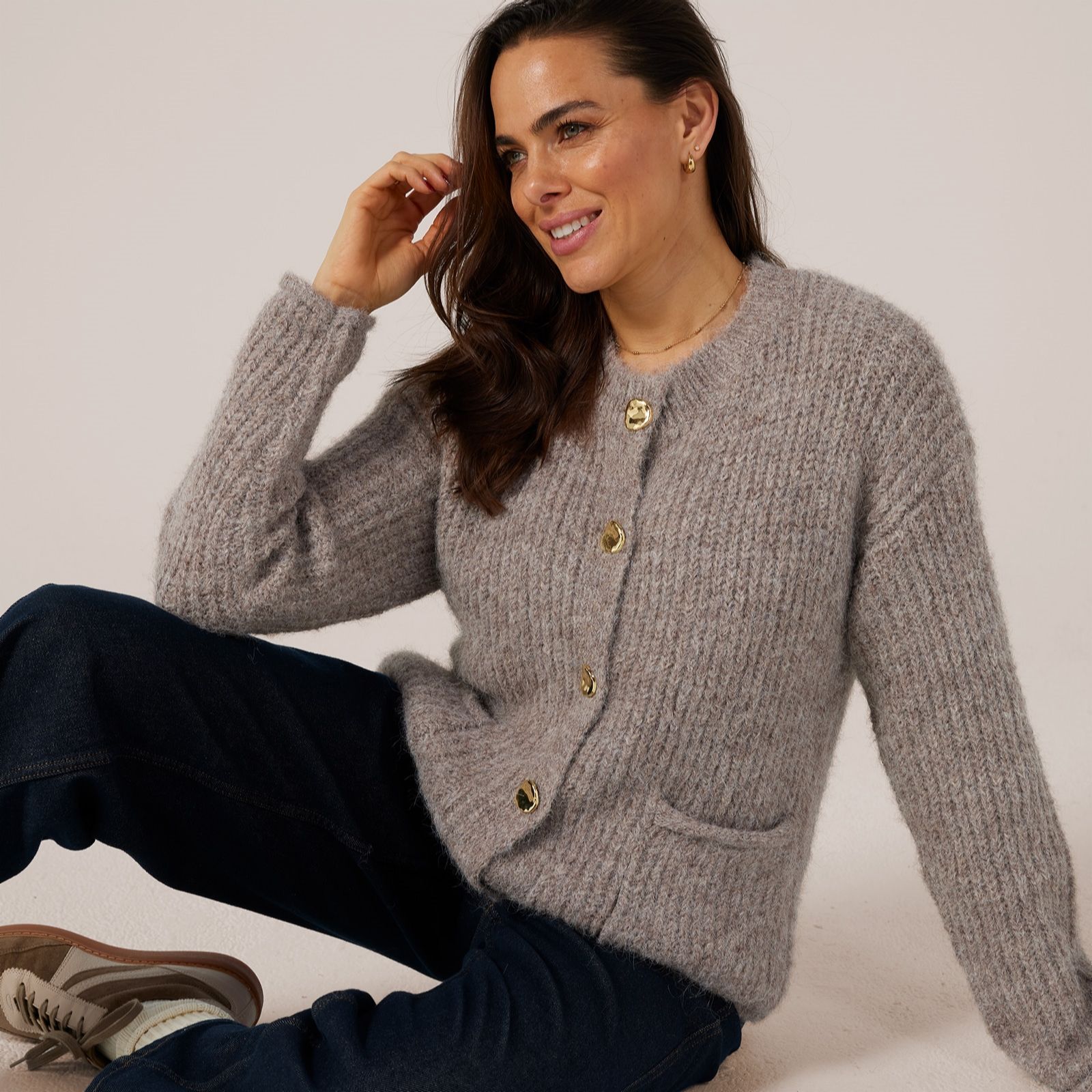 Izabel London Relaxed Cardigan with Wool